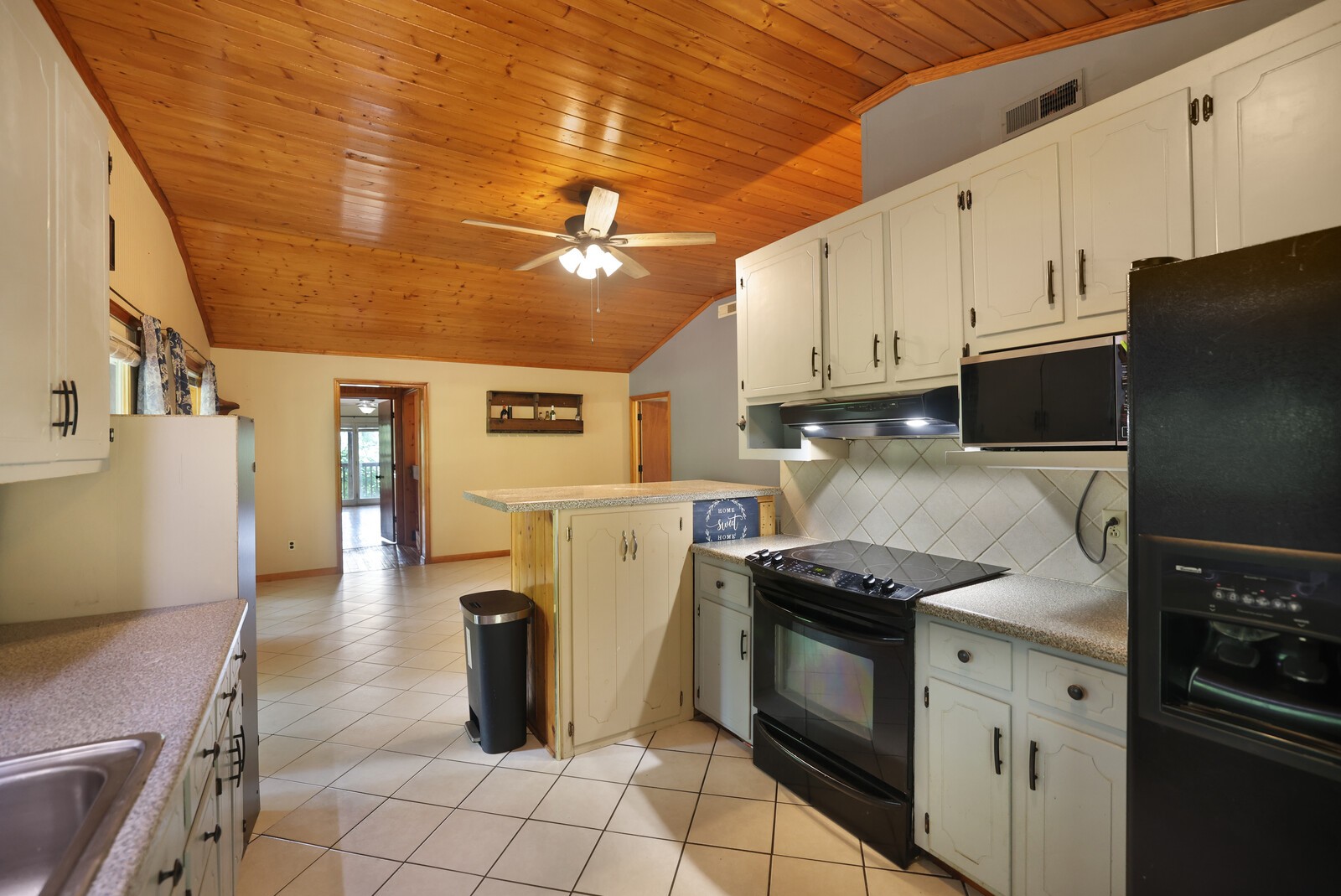 1153 Bear Creek Pike Property Photo 12