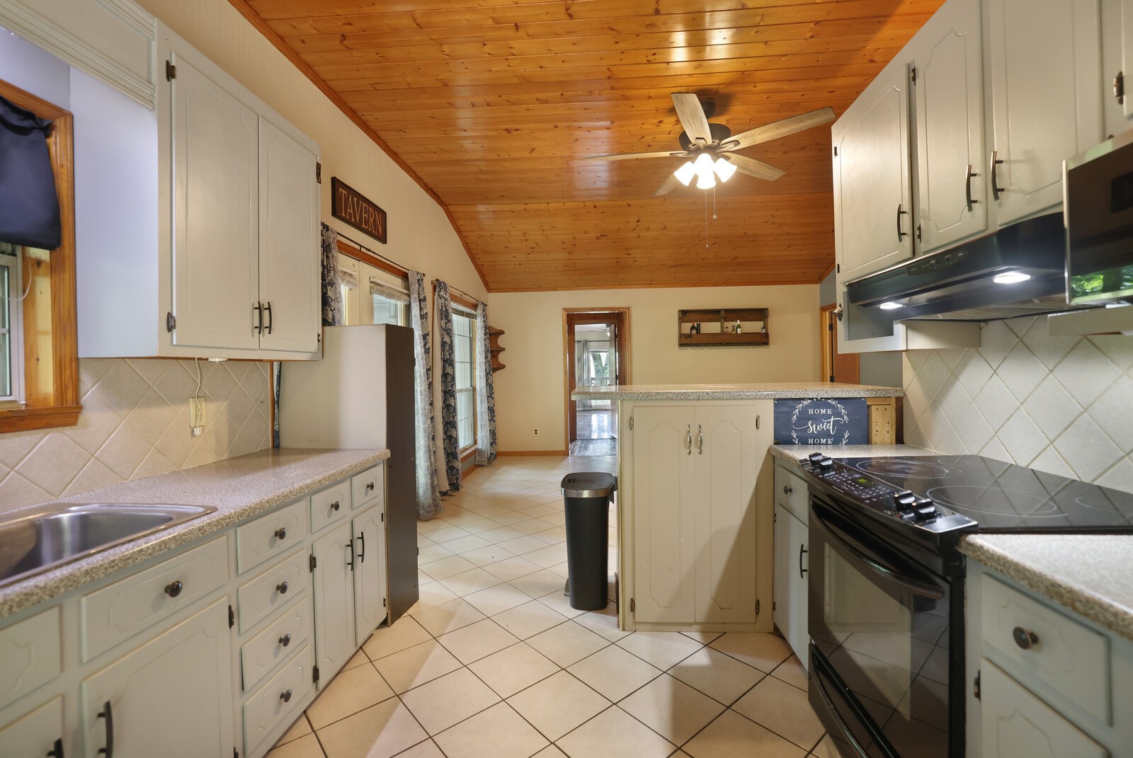 1153 Bear Creek Pike Property Photo 13