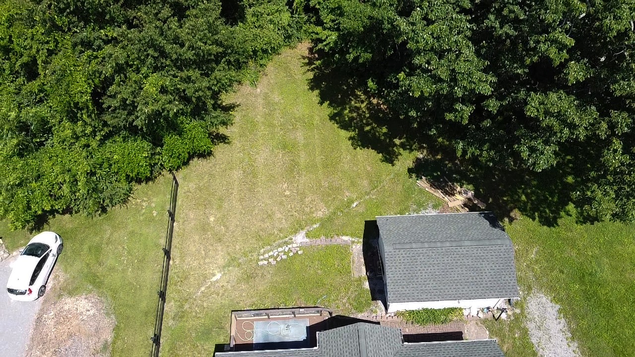 108 Sims Ave Property Photo 4