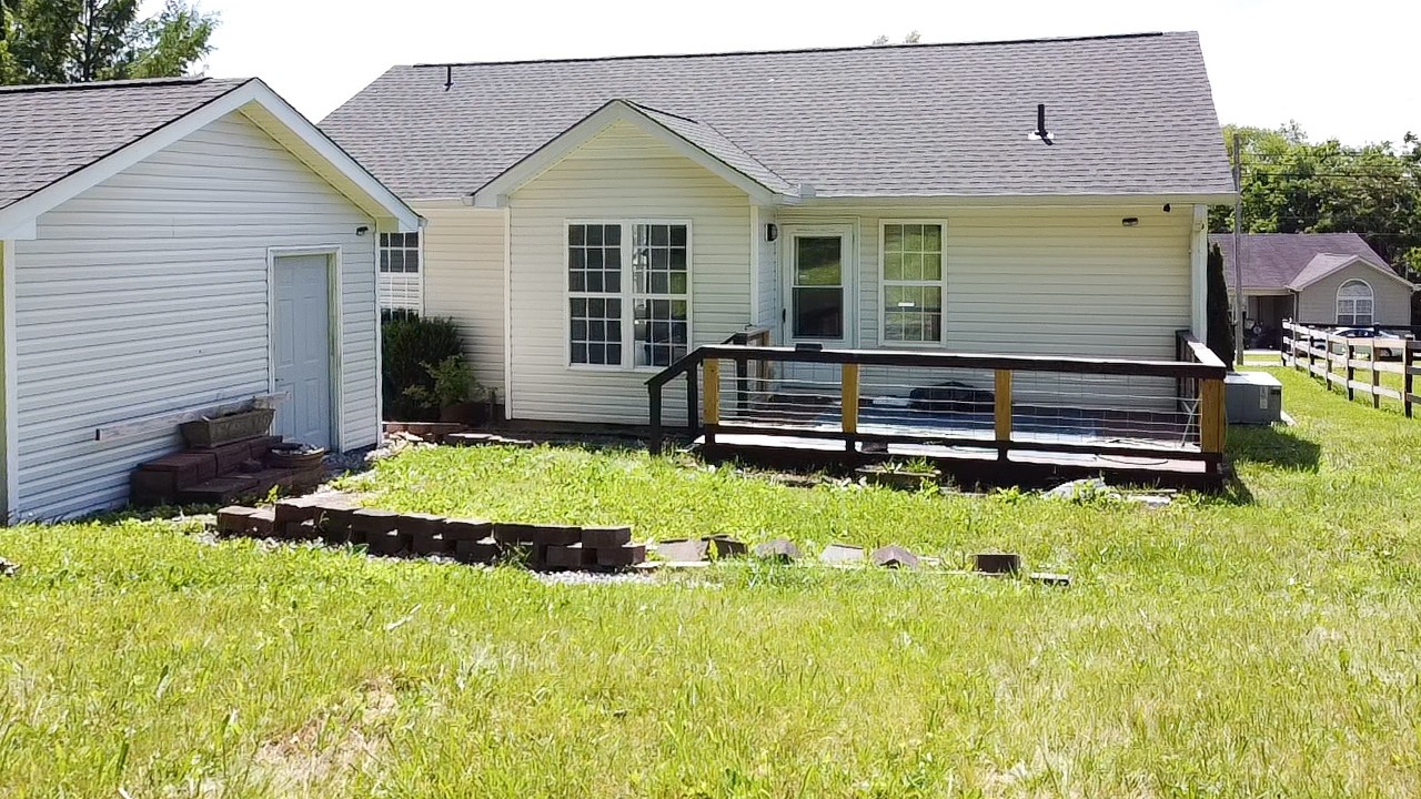 108 Sims Ave Property Photo 24