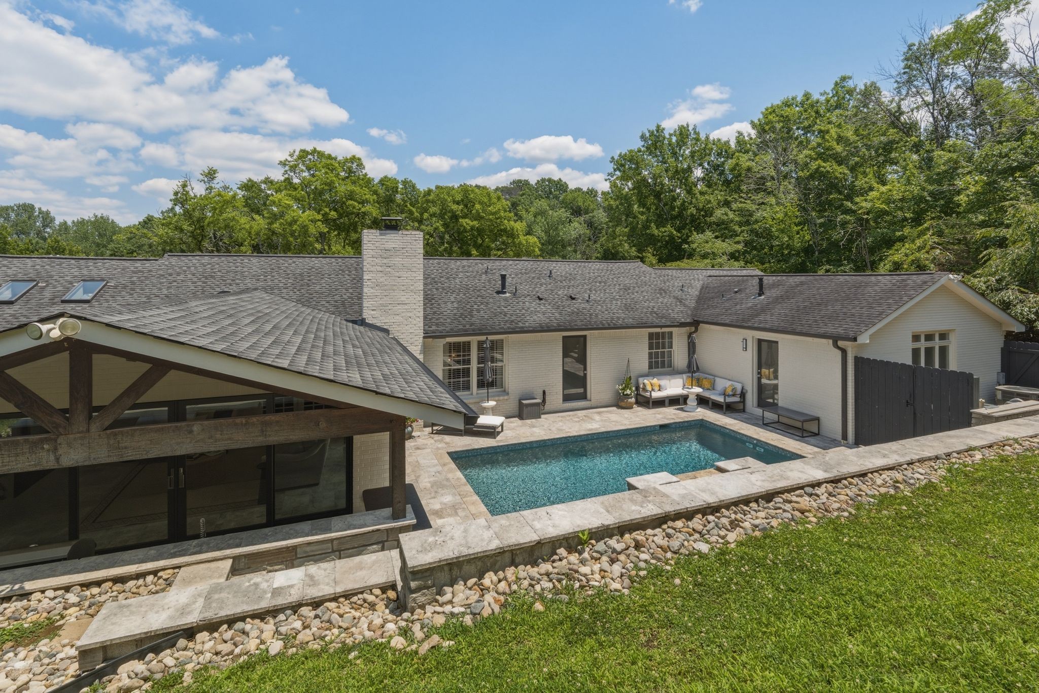 5340 Forest Acres Dr Property Photo 1