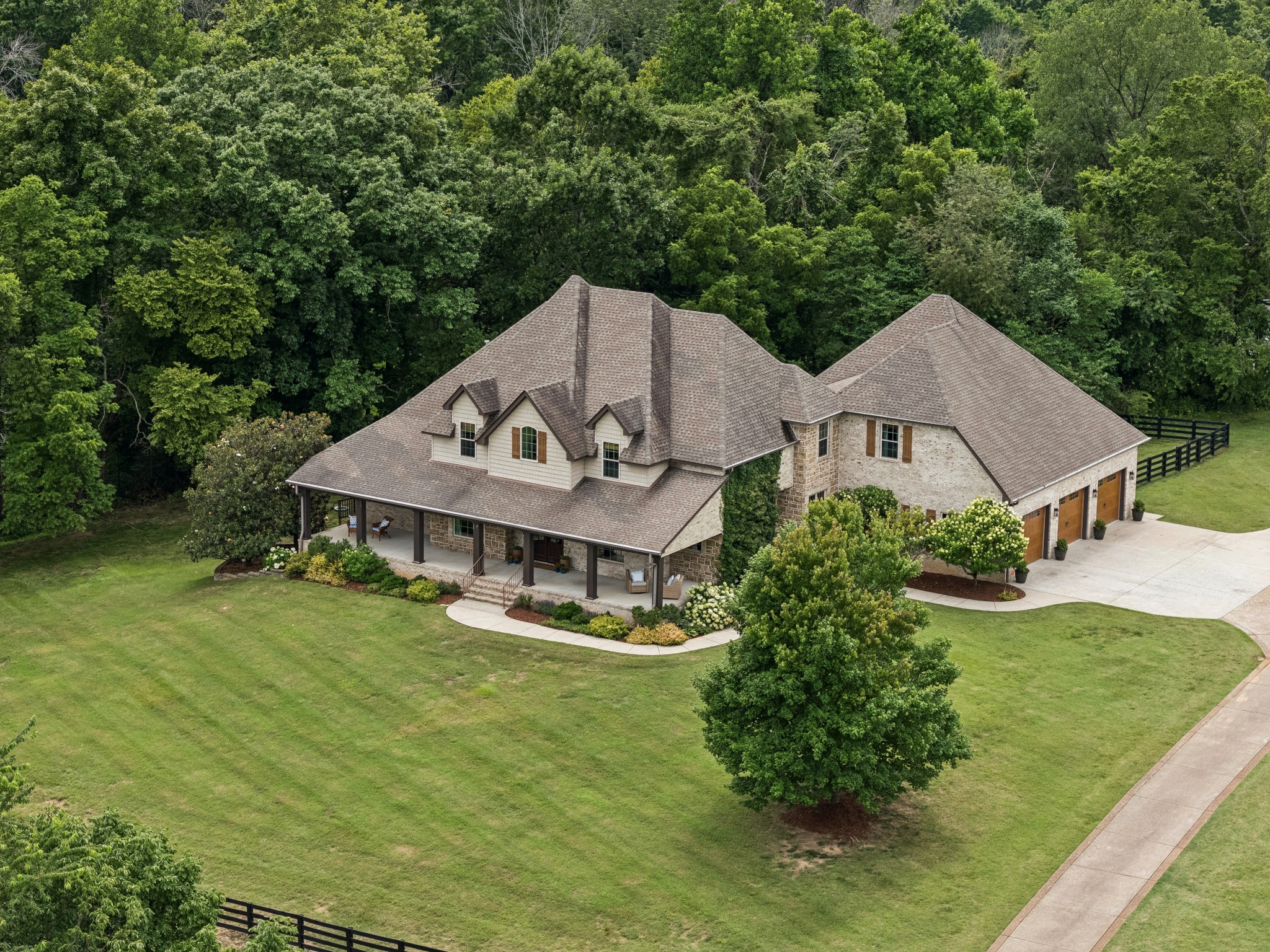 3109 Chase Point Dr
