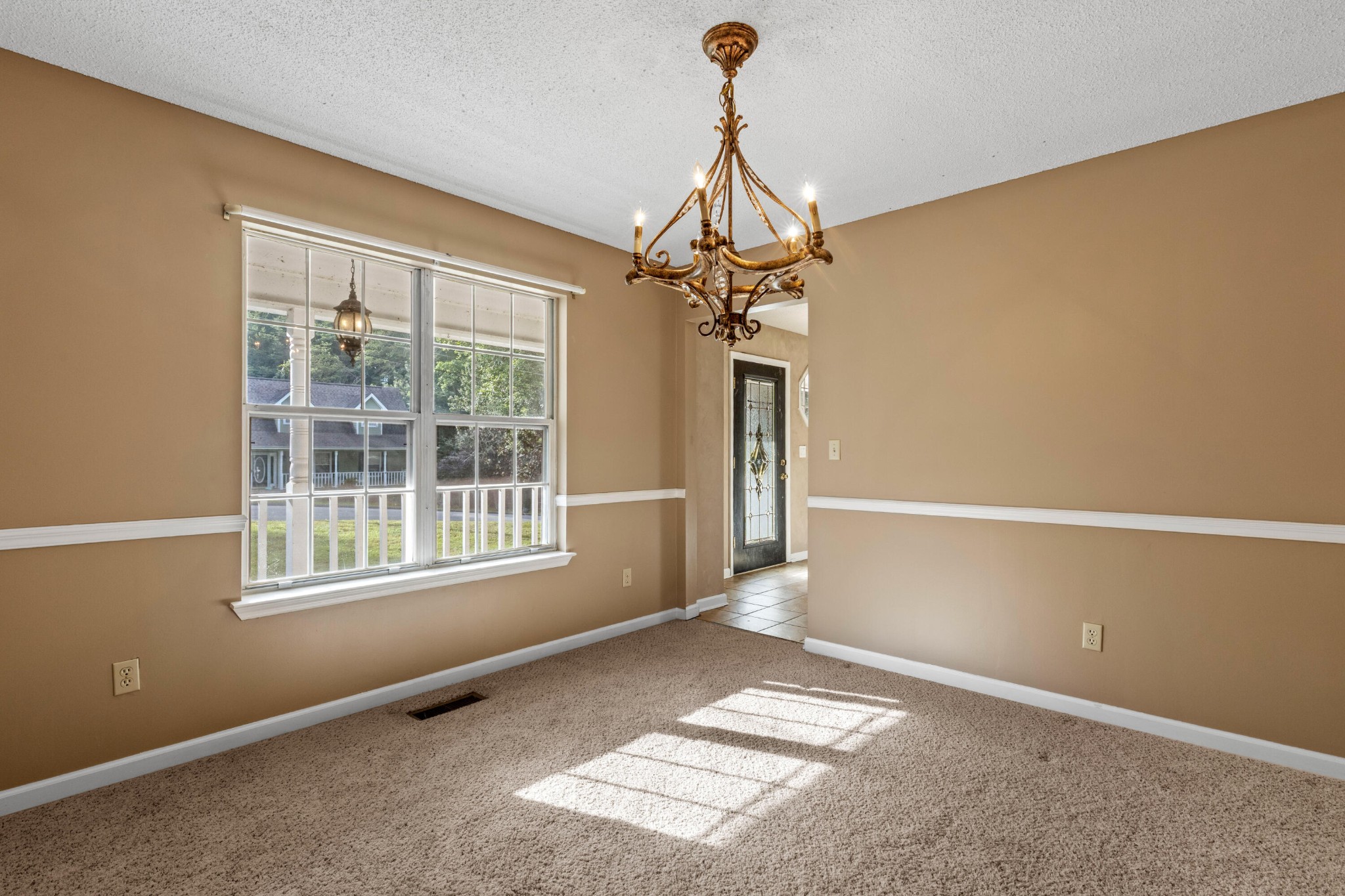 2414 W Wind Drive Property Photo 11