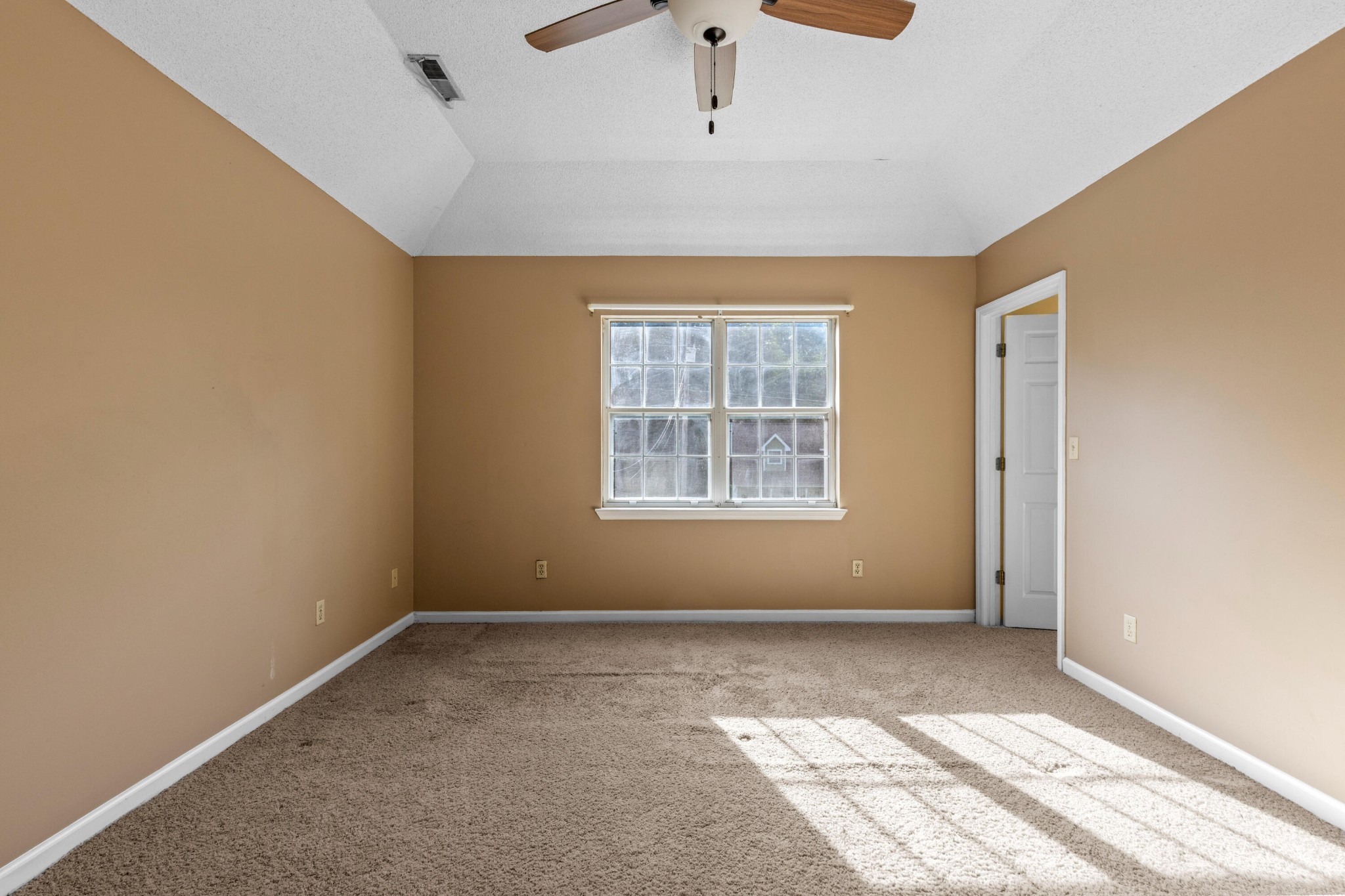 2414 W Wind Drive Property Photo 20