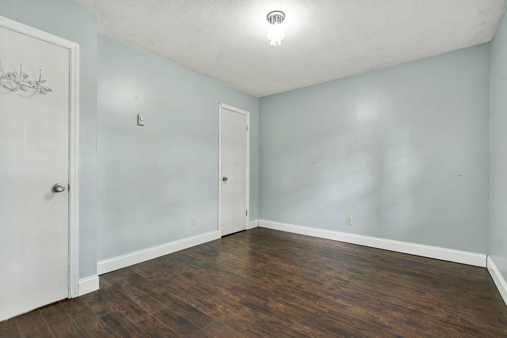 1822 Greendale Dr, Ne Property Photo 14