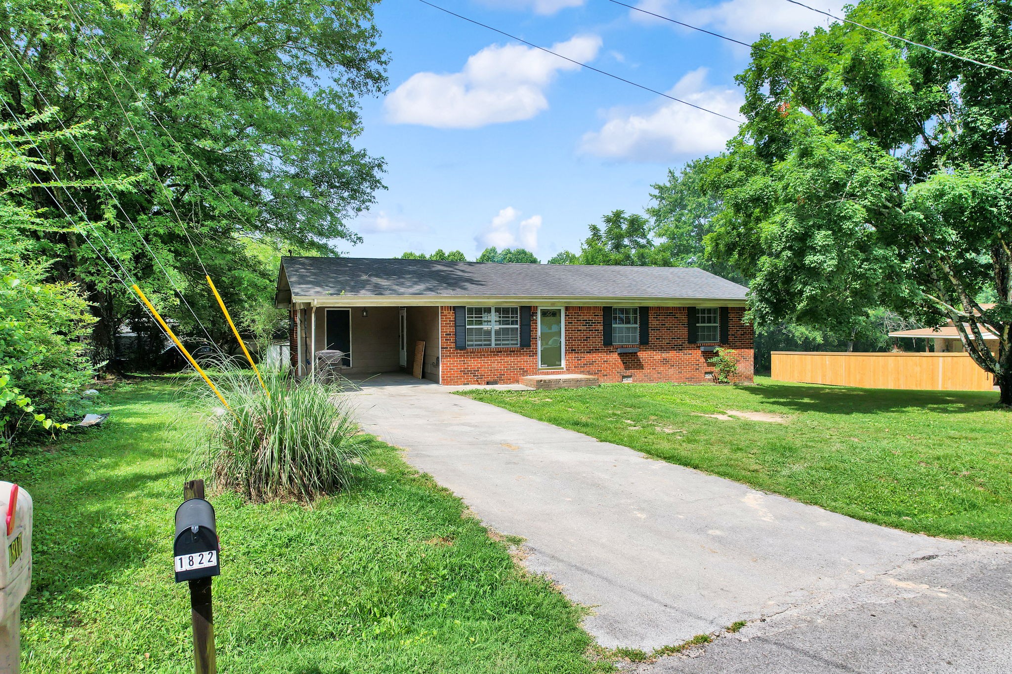 1822 Greendale Dr, Ne Property Photo 19