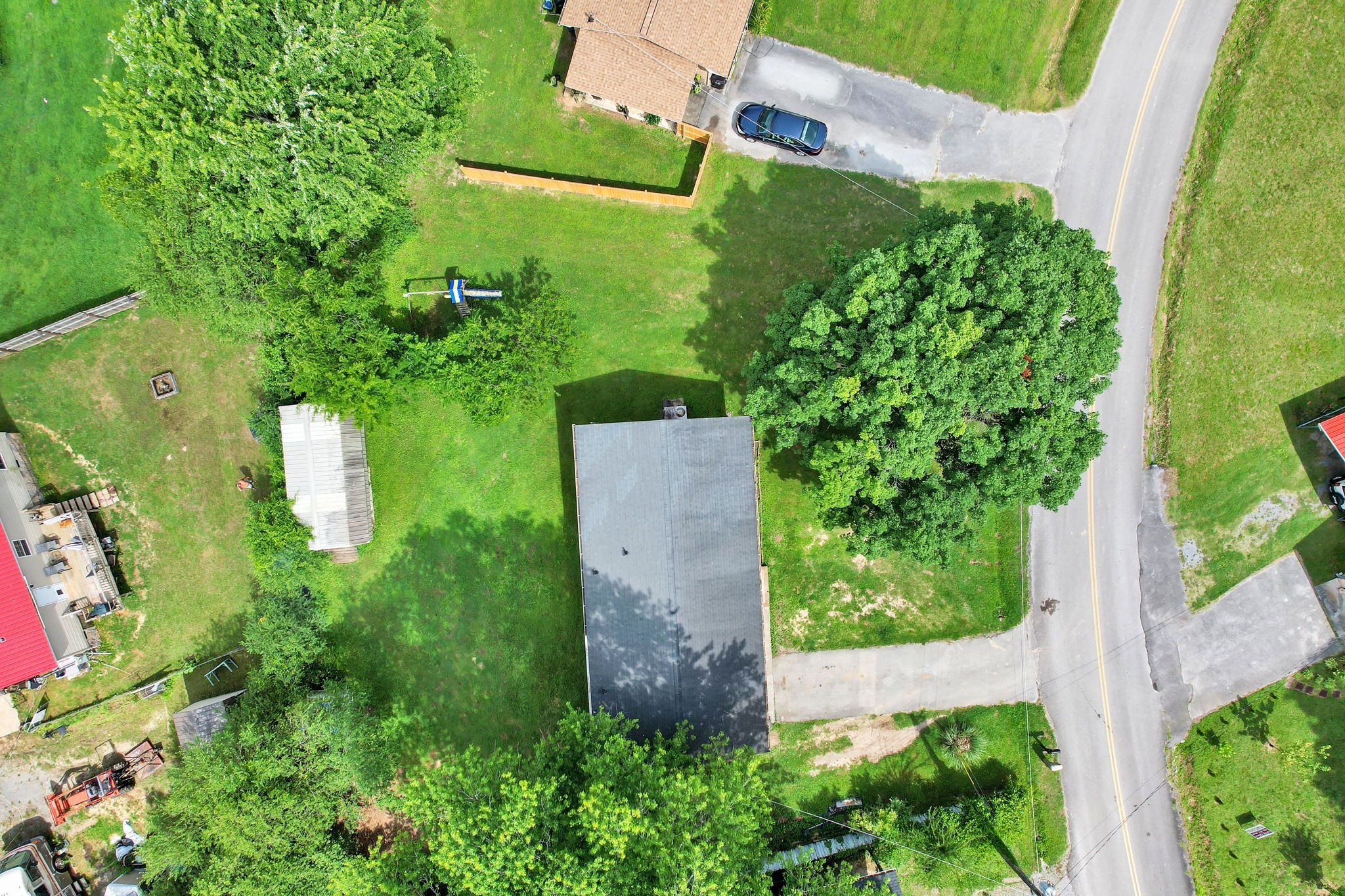 1822 Greendale Dr, Ne Property Photo 25