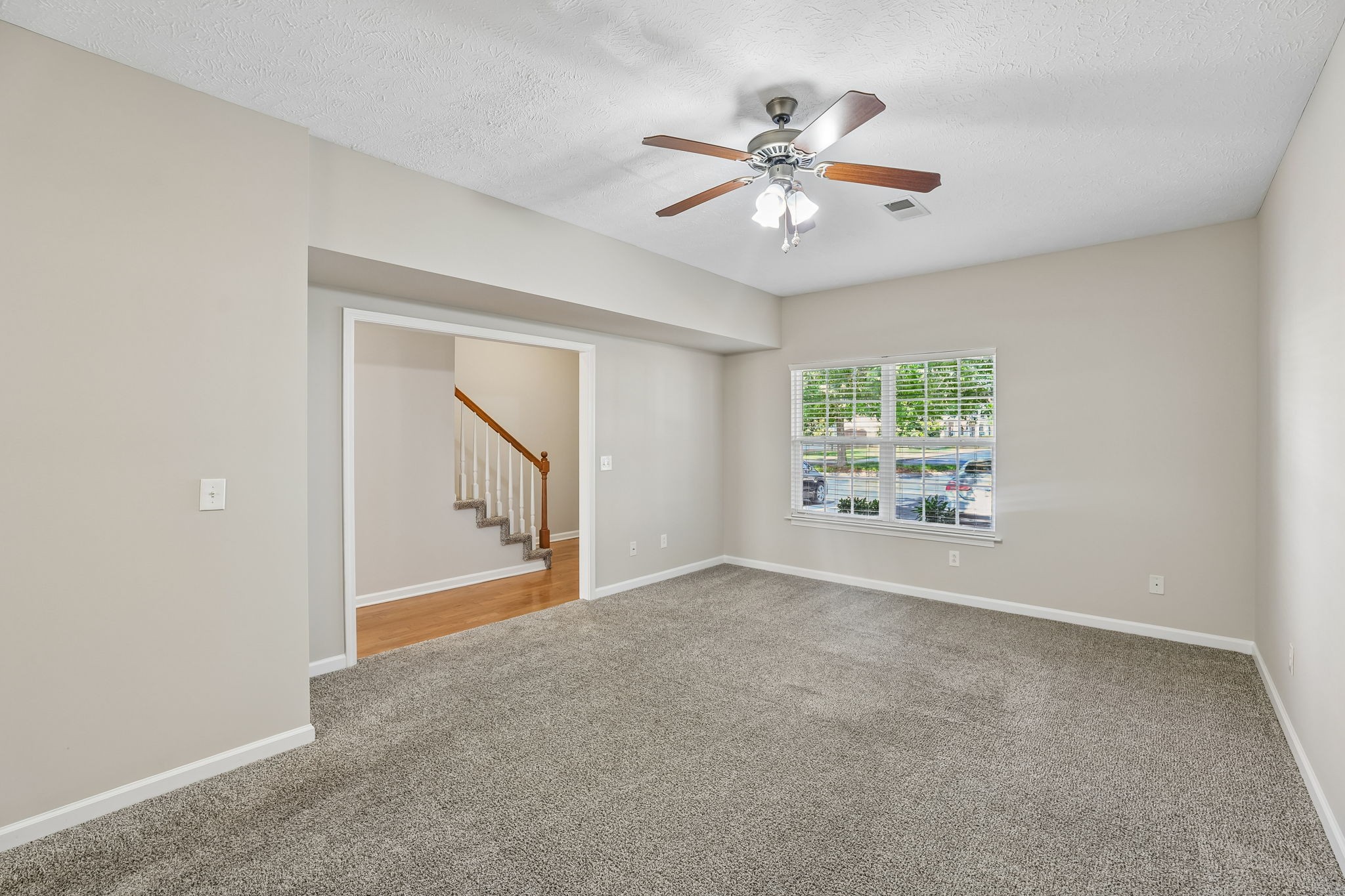 284 Meigs Drive Property Photo 9