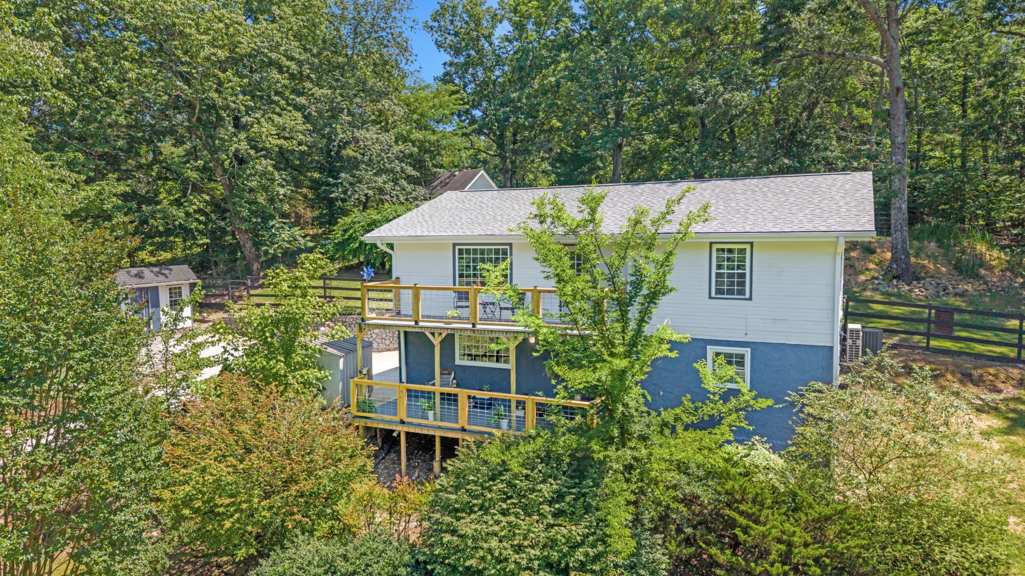8831 E Ridge Road Property Photo 1