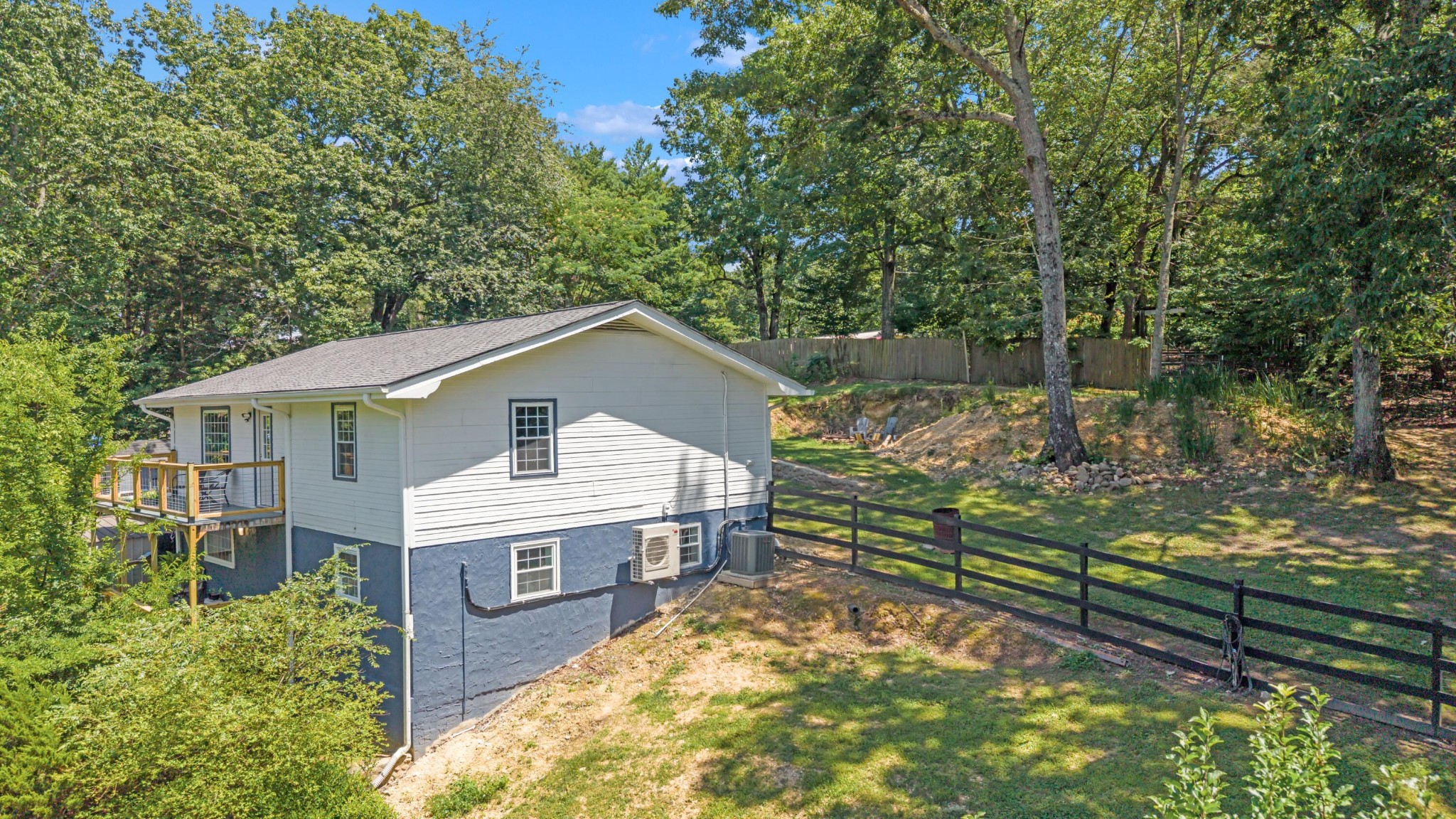 8831 E Ridge Trail Road Property Photo 5