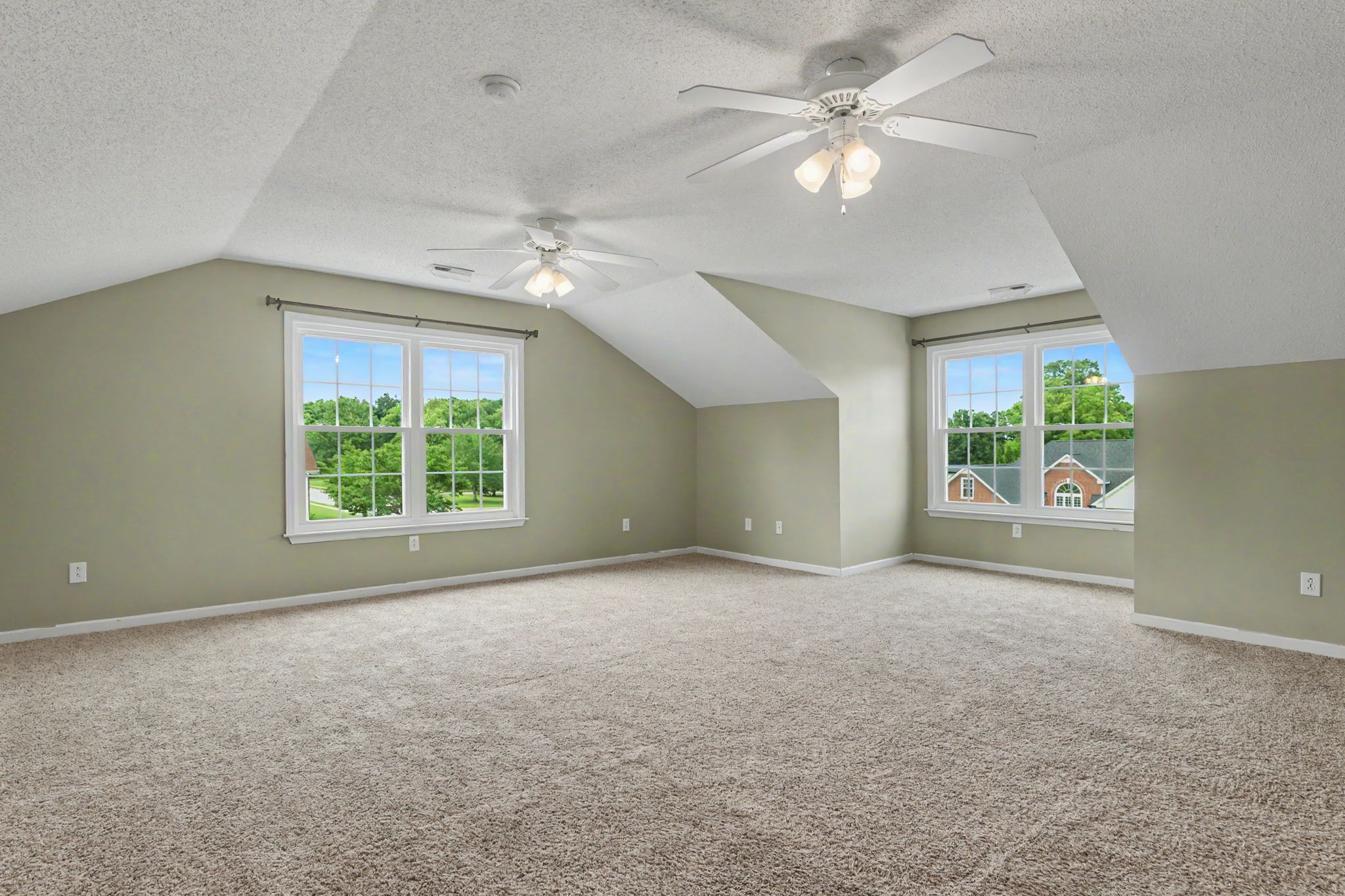 4444 Monticello Trce Property Photo 3