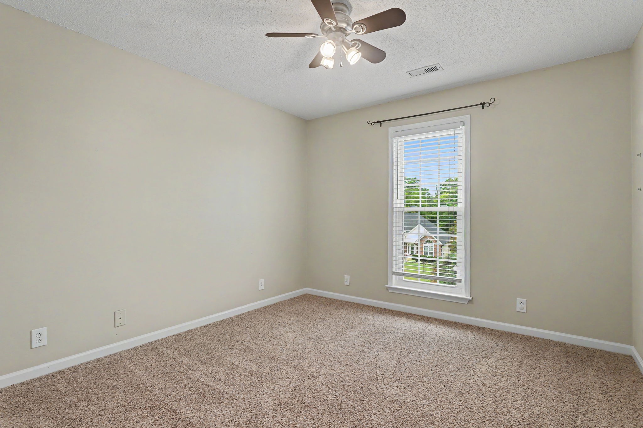 4444 Monticello Trce Property Photo 28