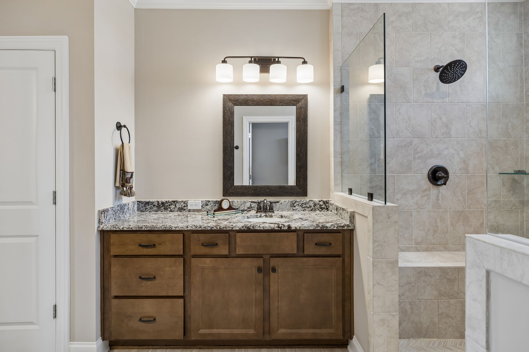 5011 High Park Hill Dr Property Photo 14