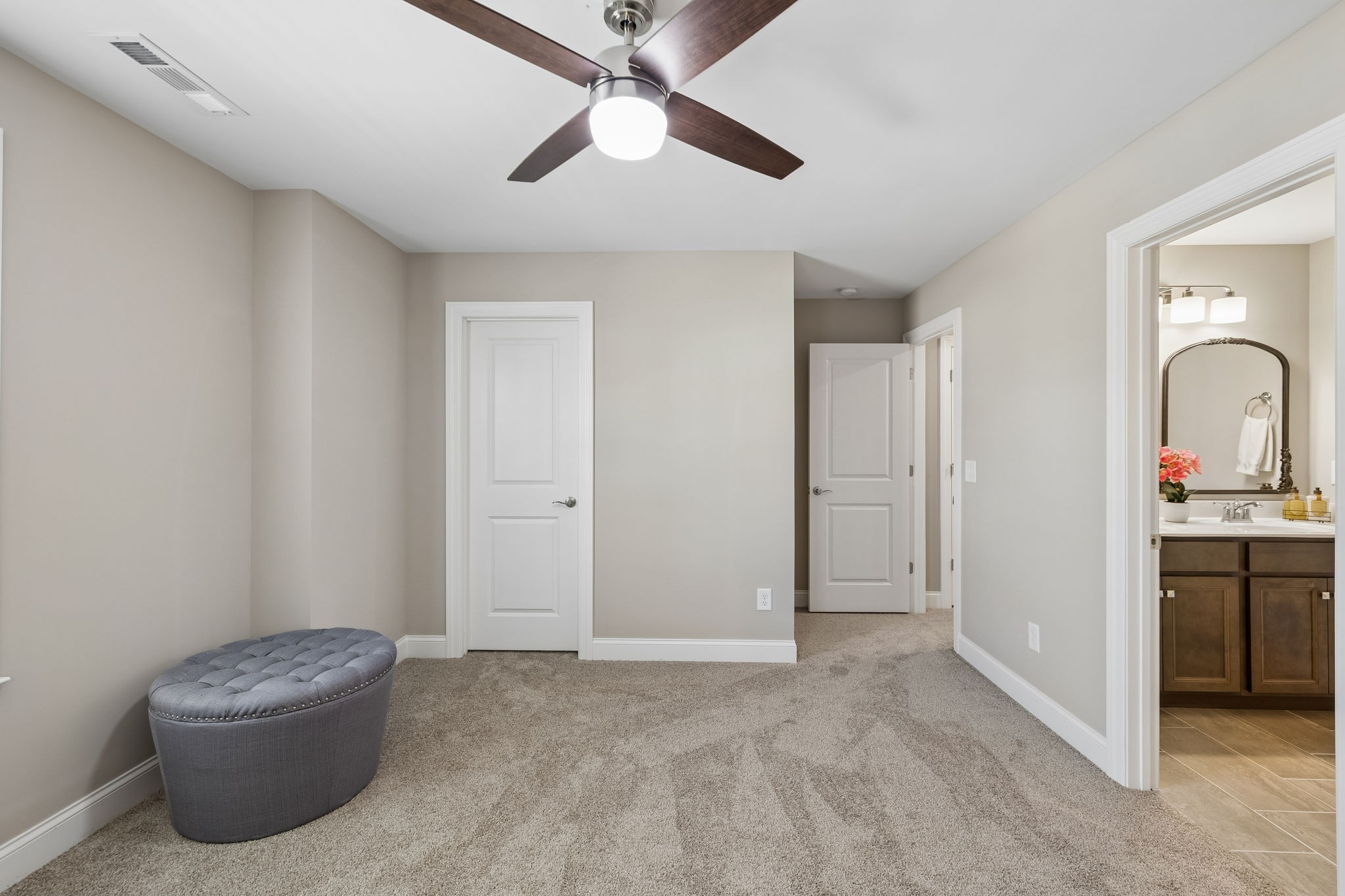 5011 High Park Hill Dr Property Photo 34