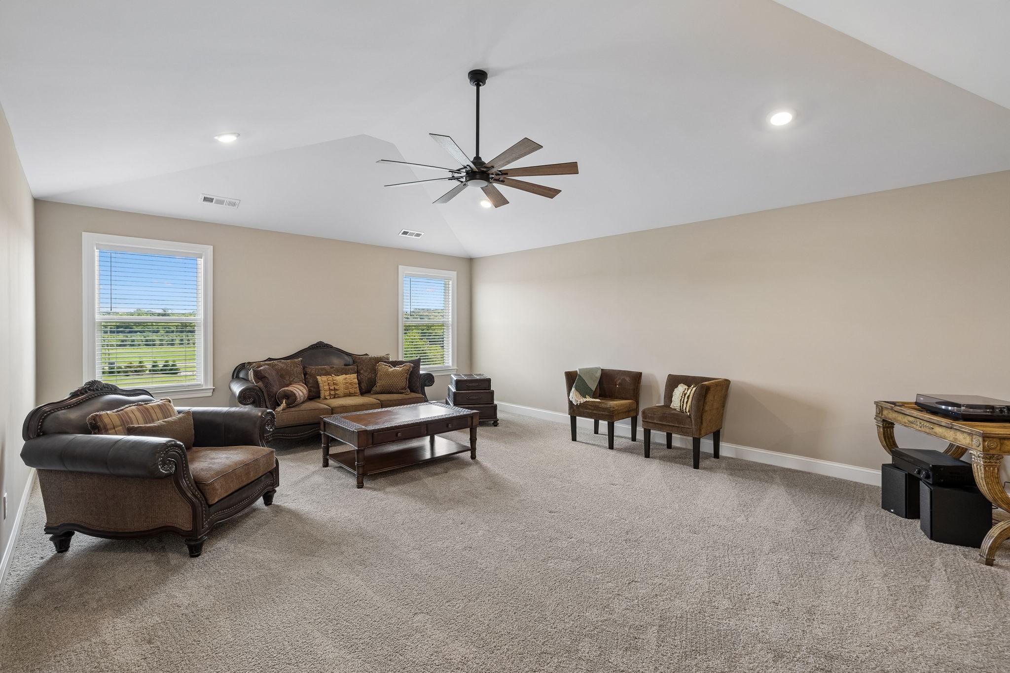 5011 High Park Hill Dr Property Photo 36