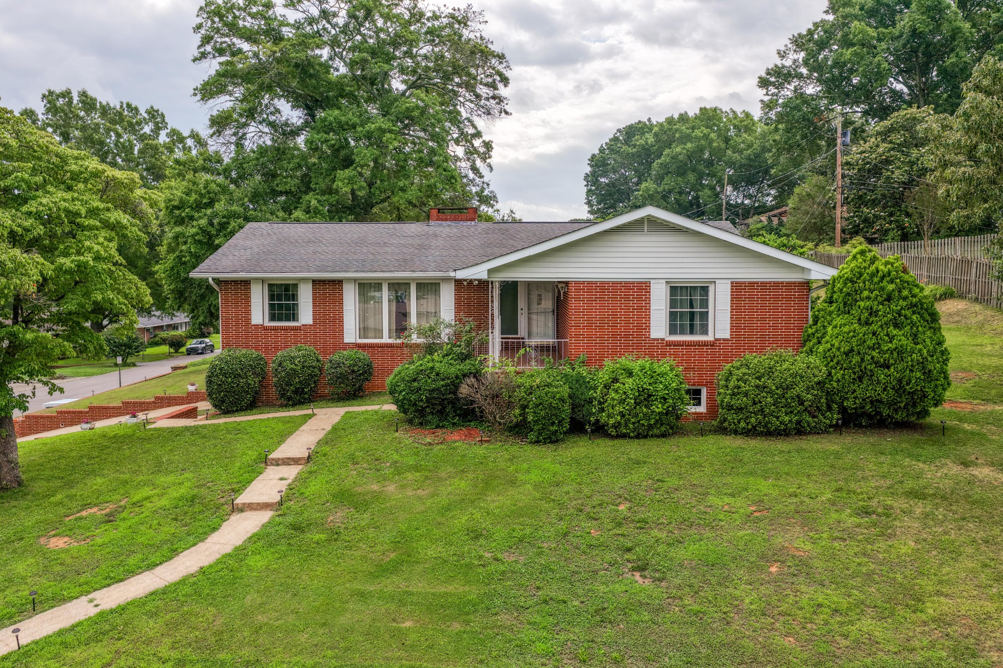 618 Melville Avenue Property Photo 1