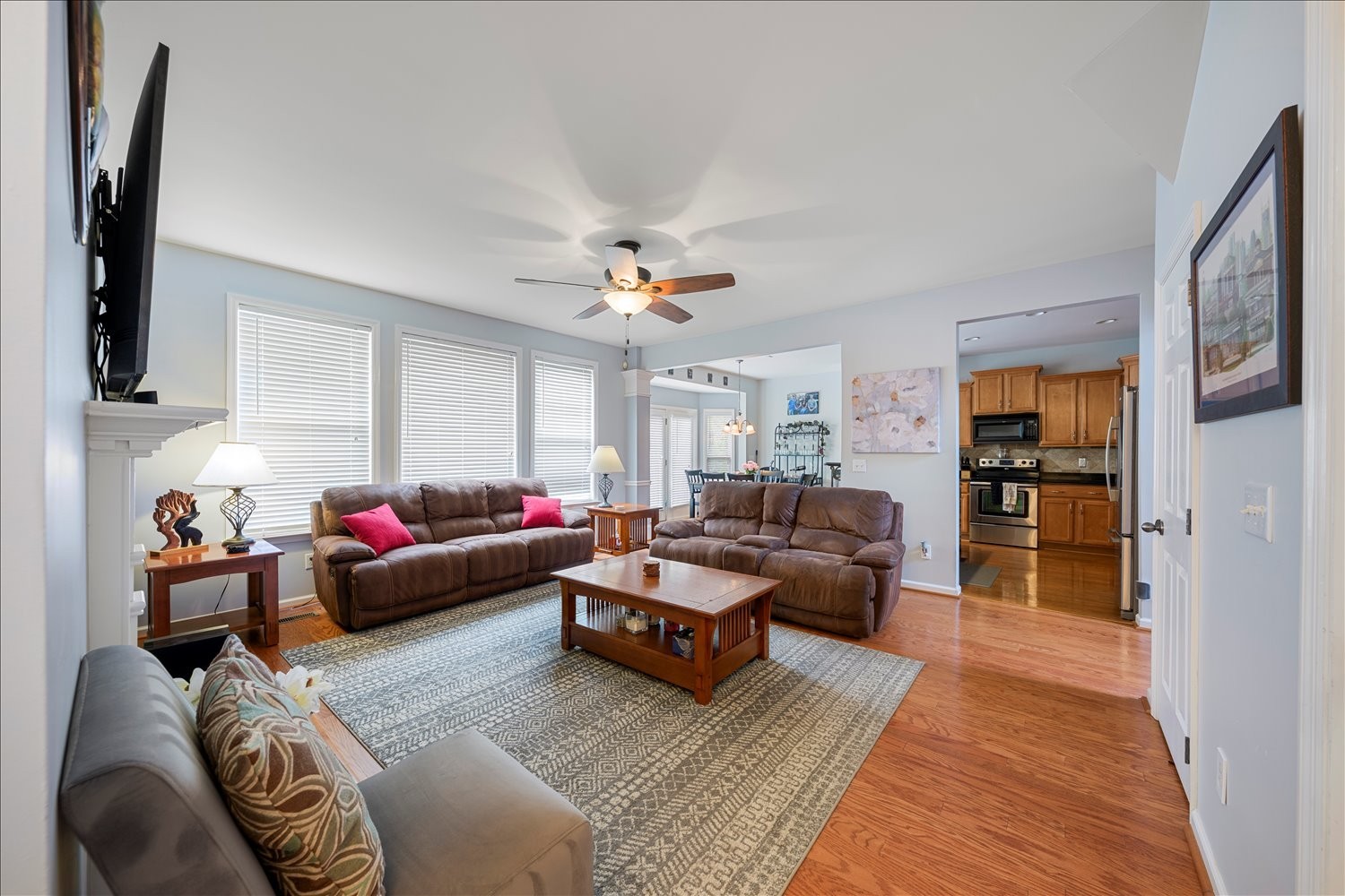 3400 Wynfall Ln Property Photo 11