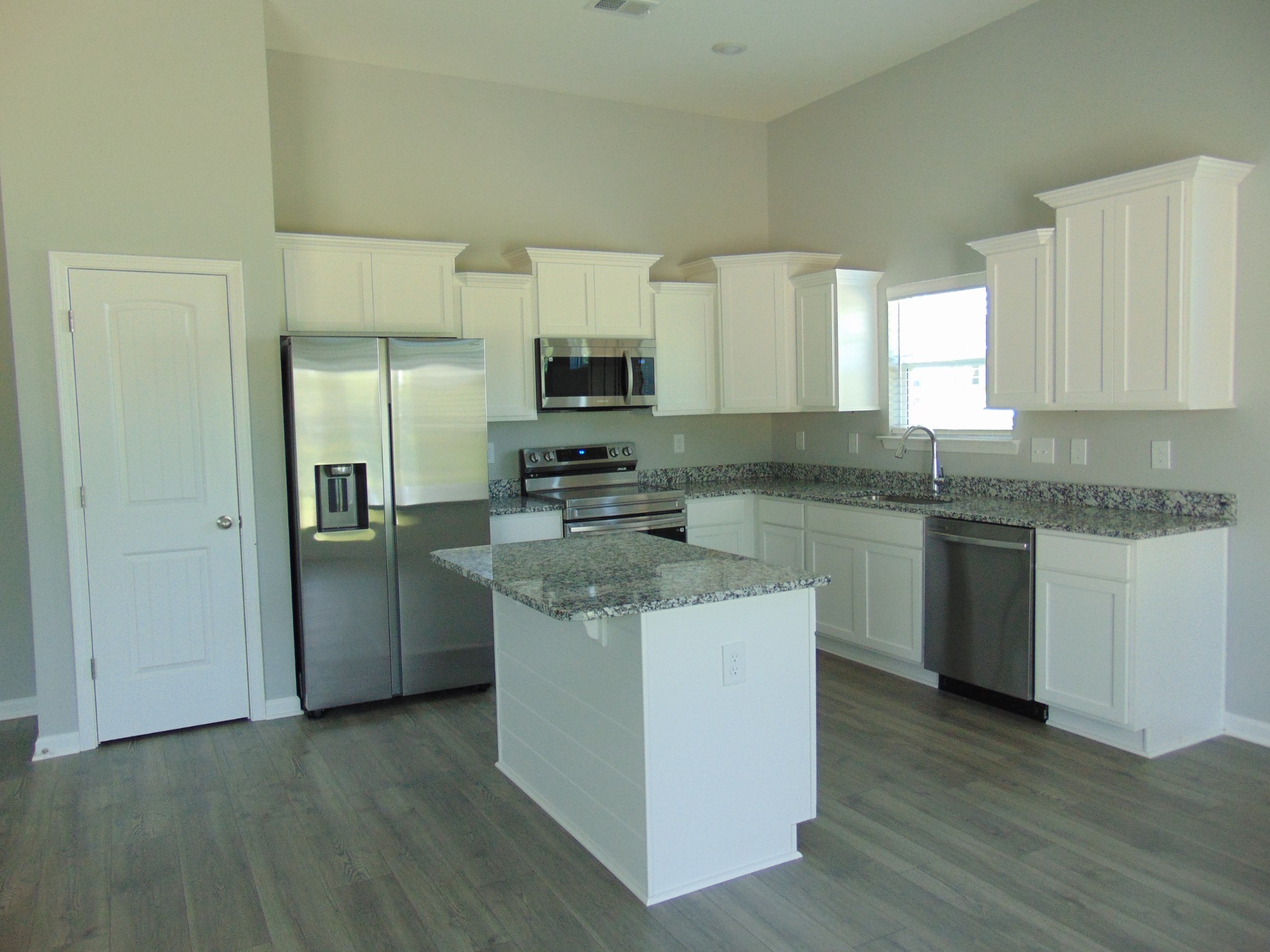 282 Spring Street Property Photo 2