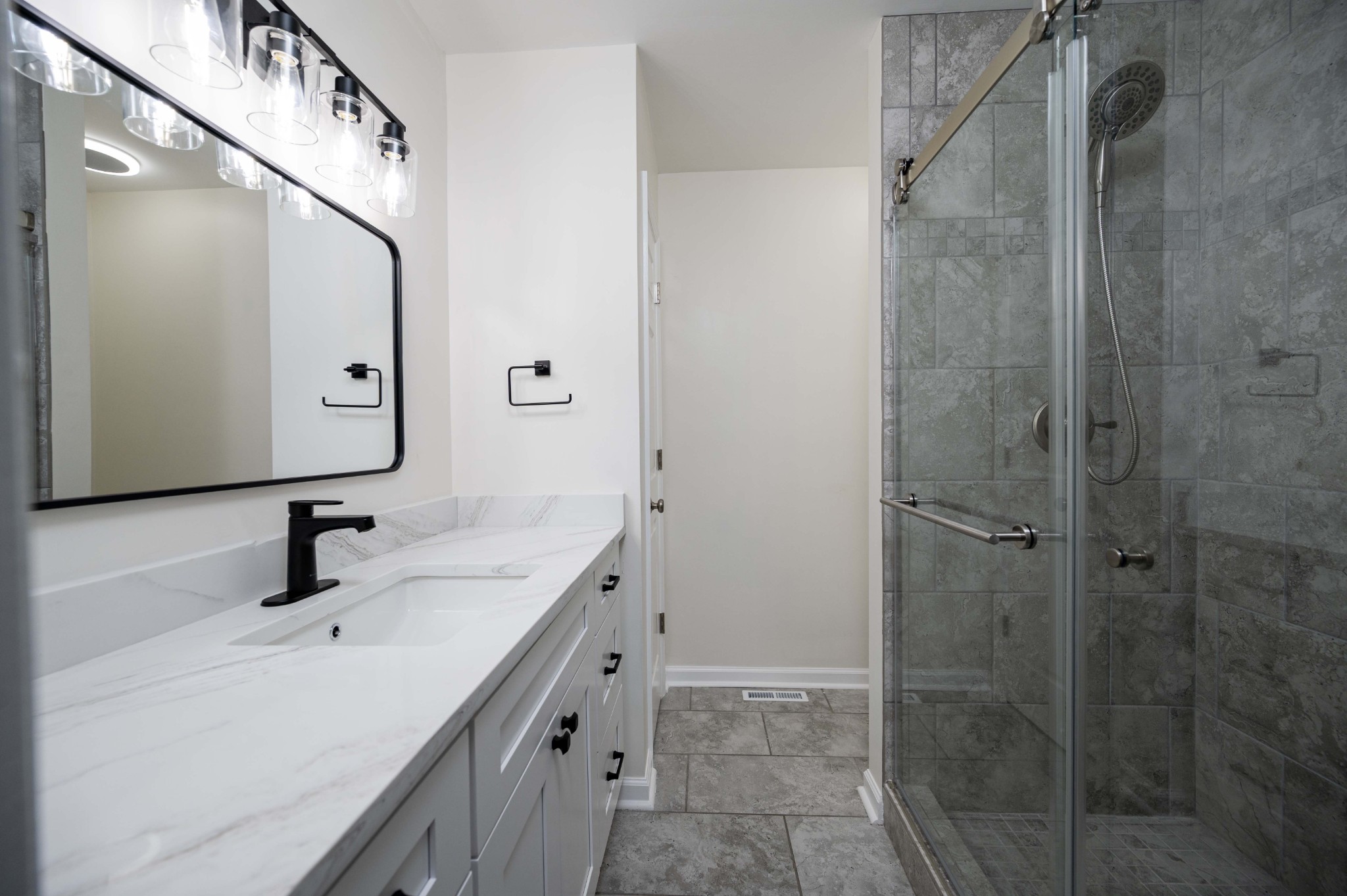 152 Greenbriar Cir Property Photo 24