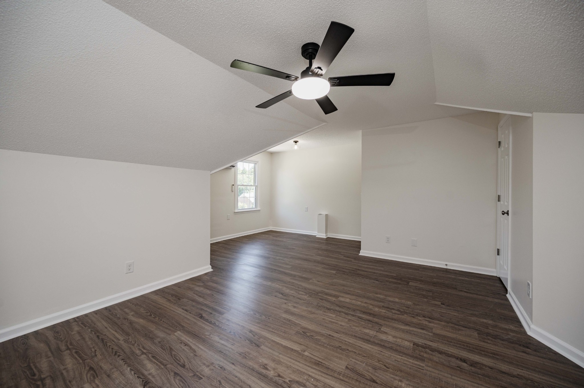 152 Greenbriar Cir Property Photo 27