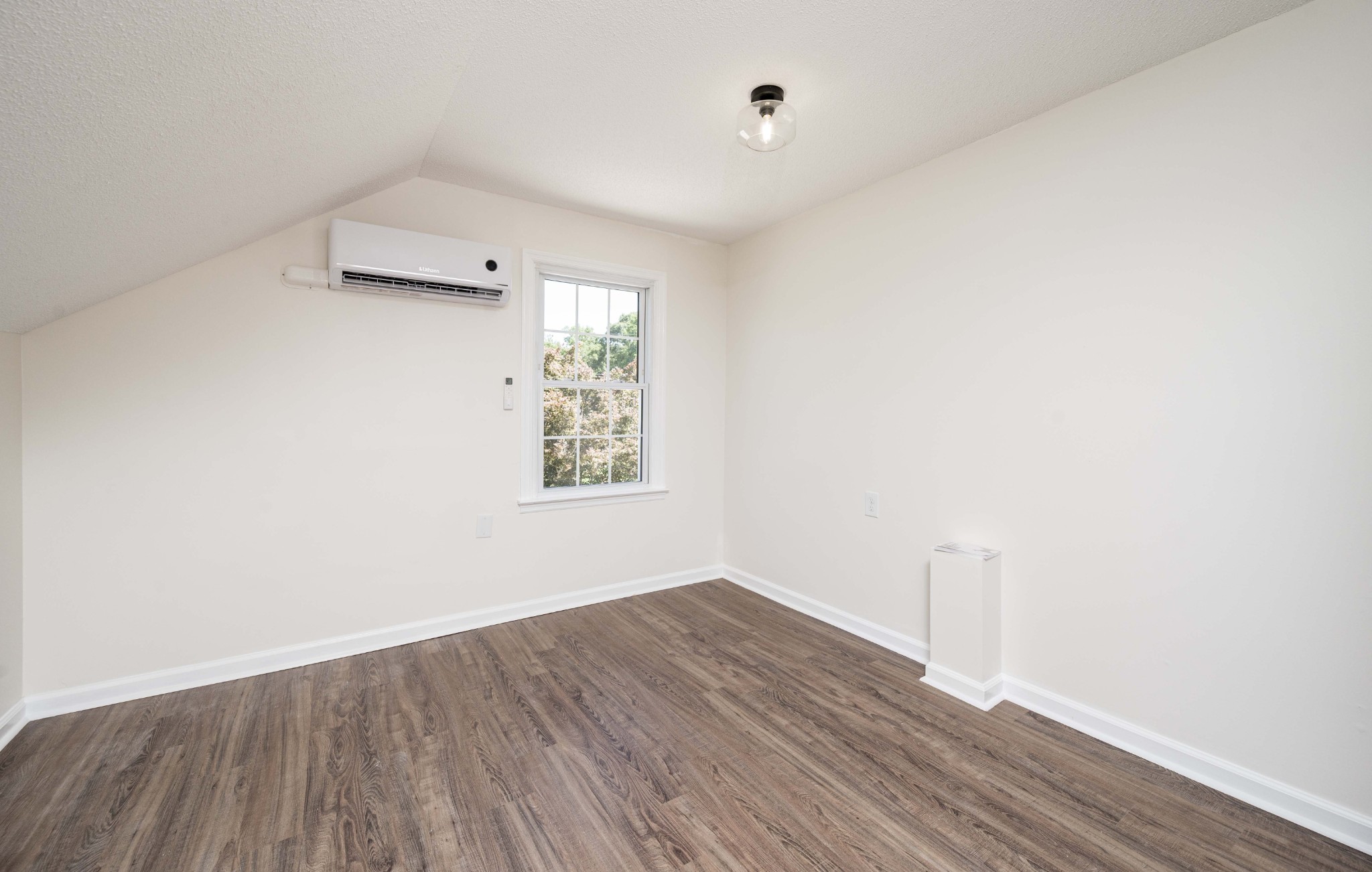 152 Greenbriar Cir Property Photo 29