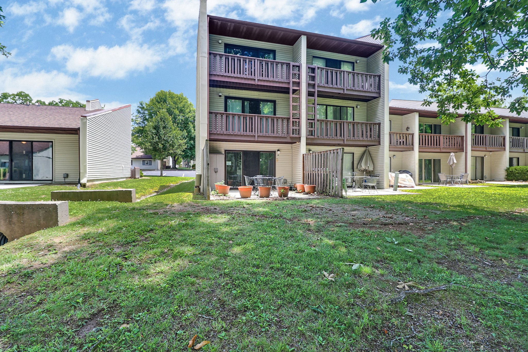 48 Wilshire Heights Dr Property Photo 1