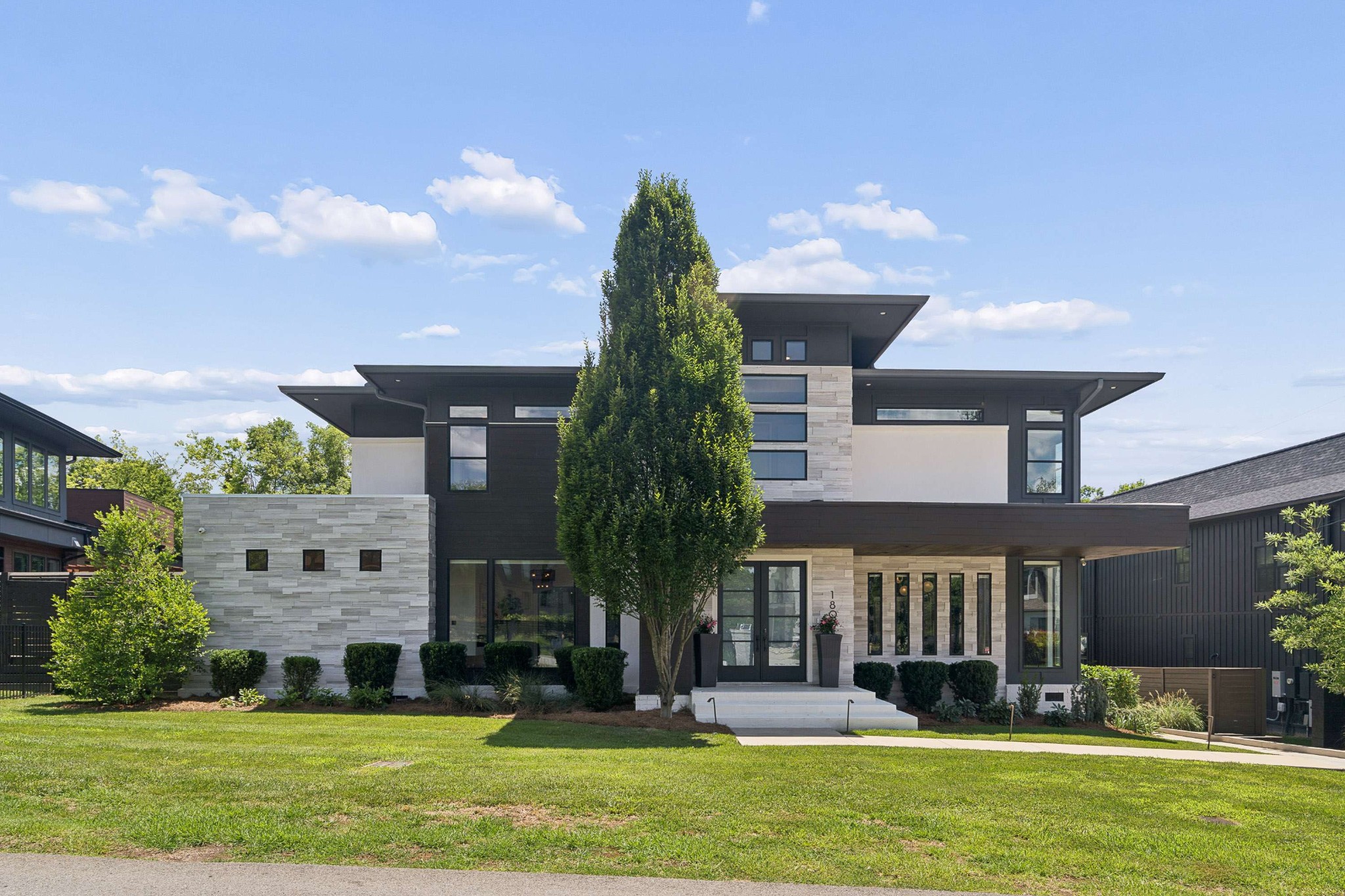 1807 Castleman Dr