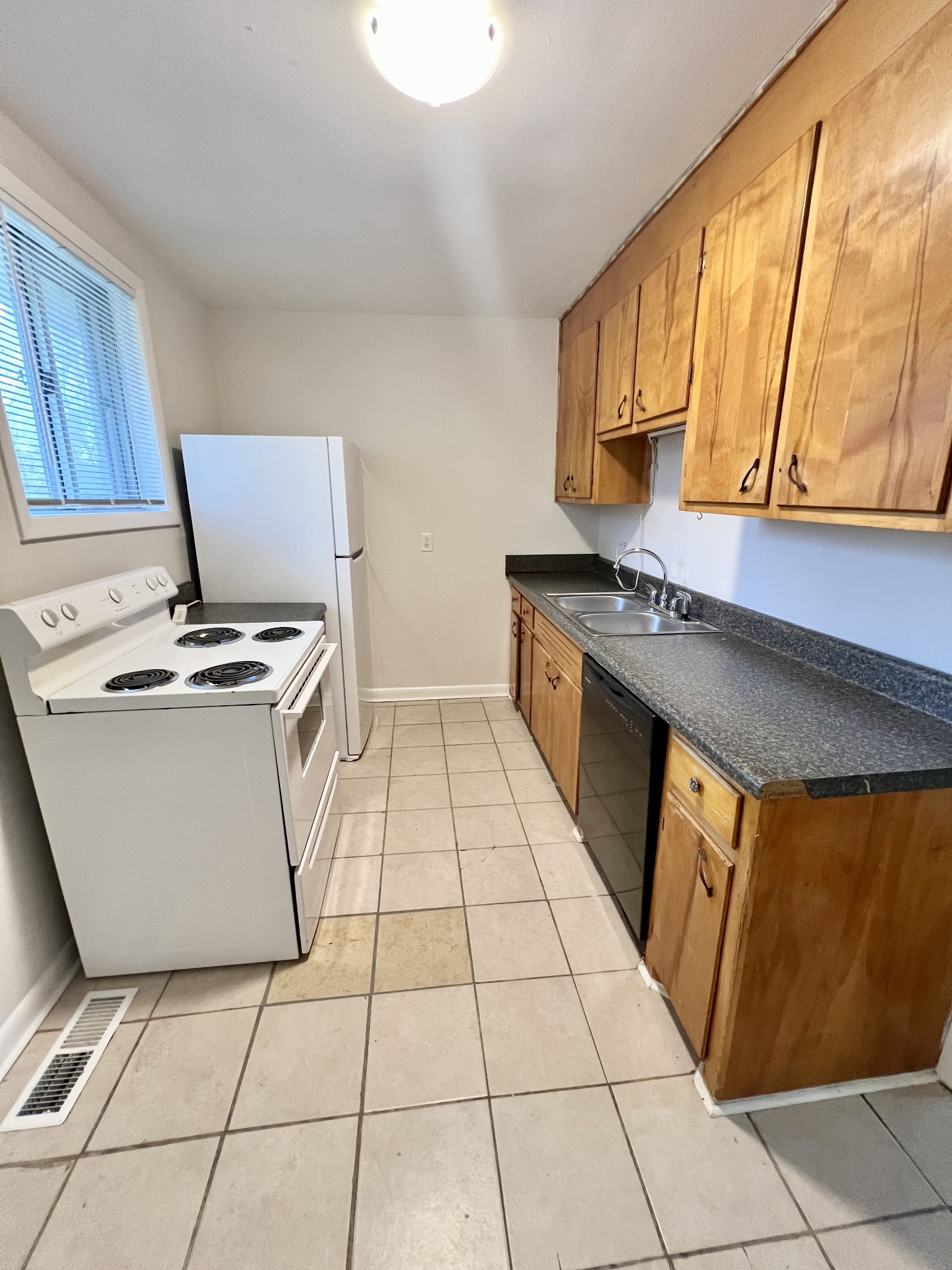 425 Ezell Pike Property Photo 8