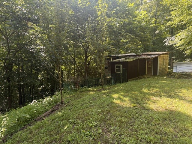 29 Gibbs Rd Property Photo 5