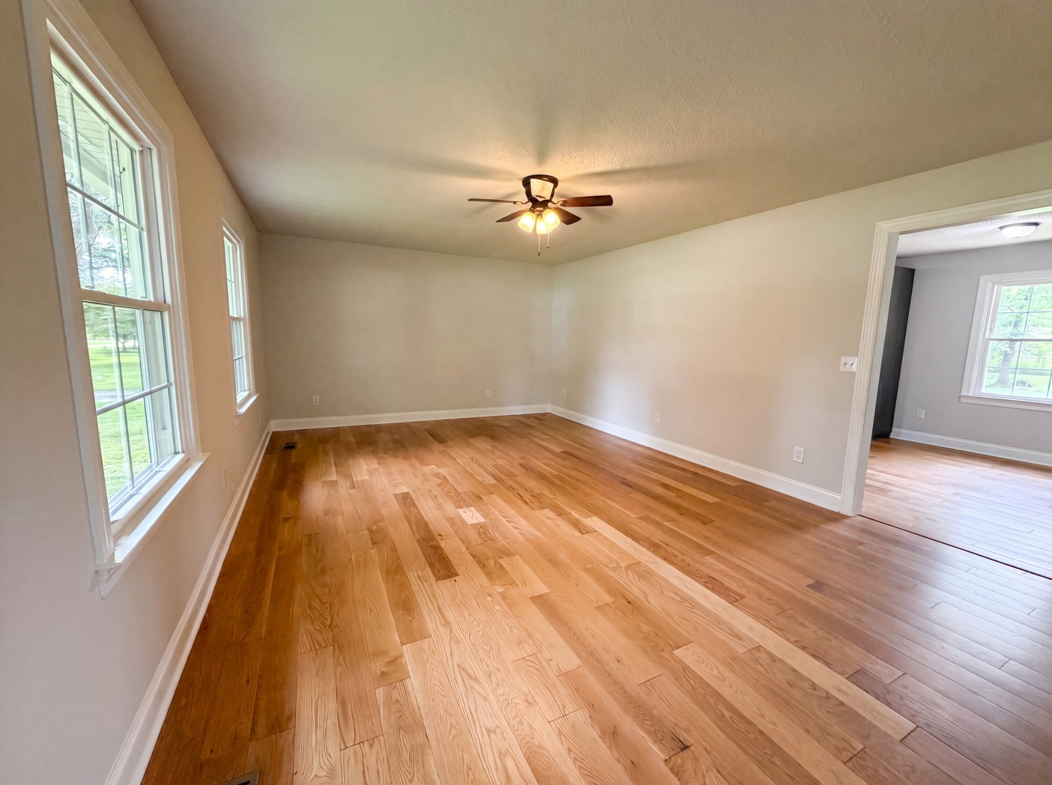 108 Lemont Ln Property Photo 5