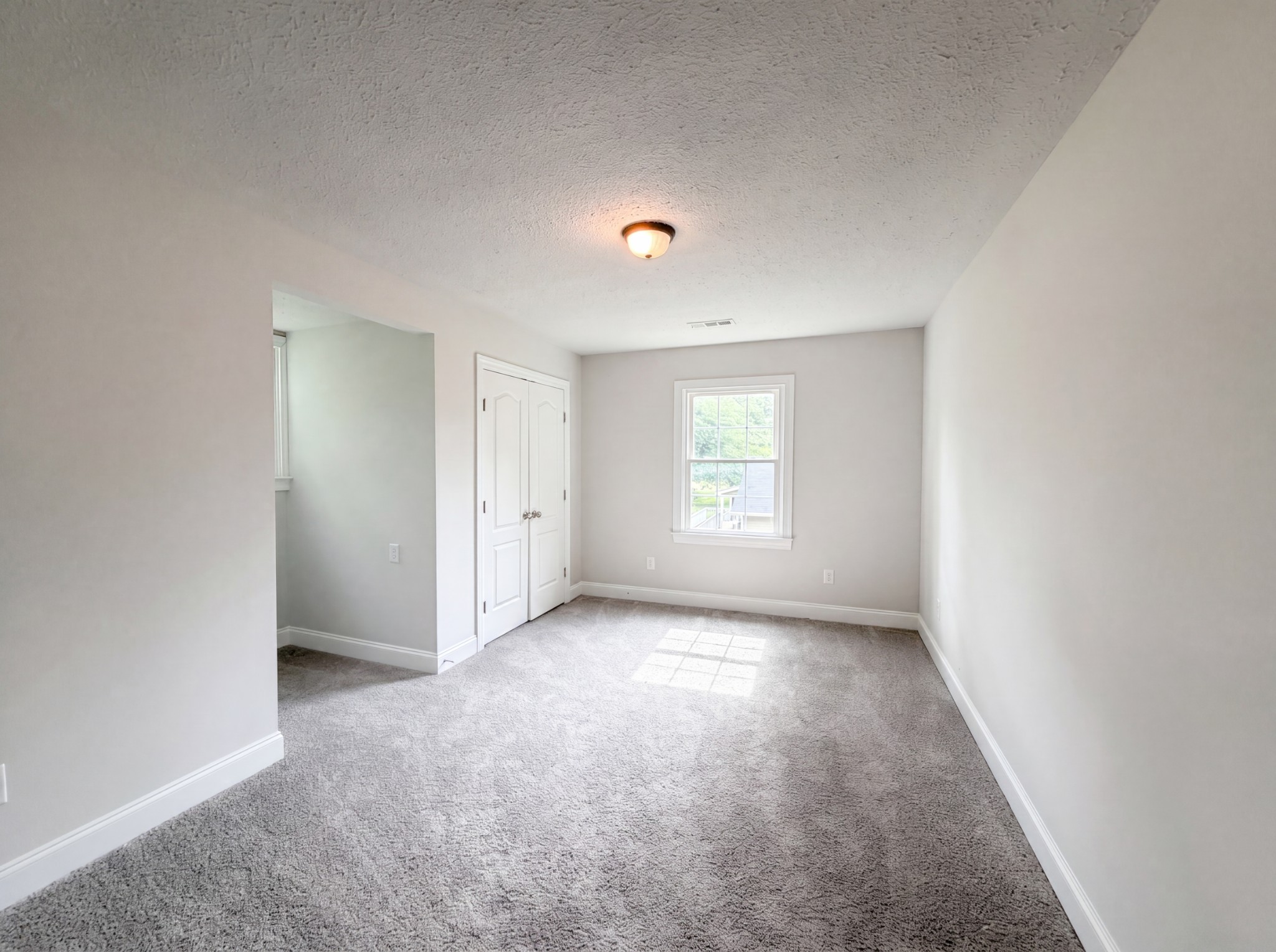 108 Lemont Ln Property Photo 13