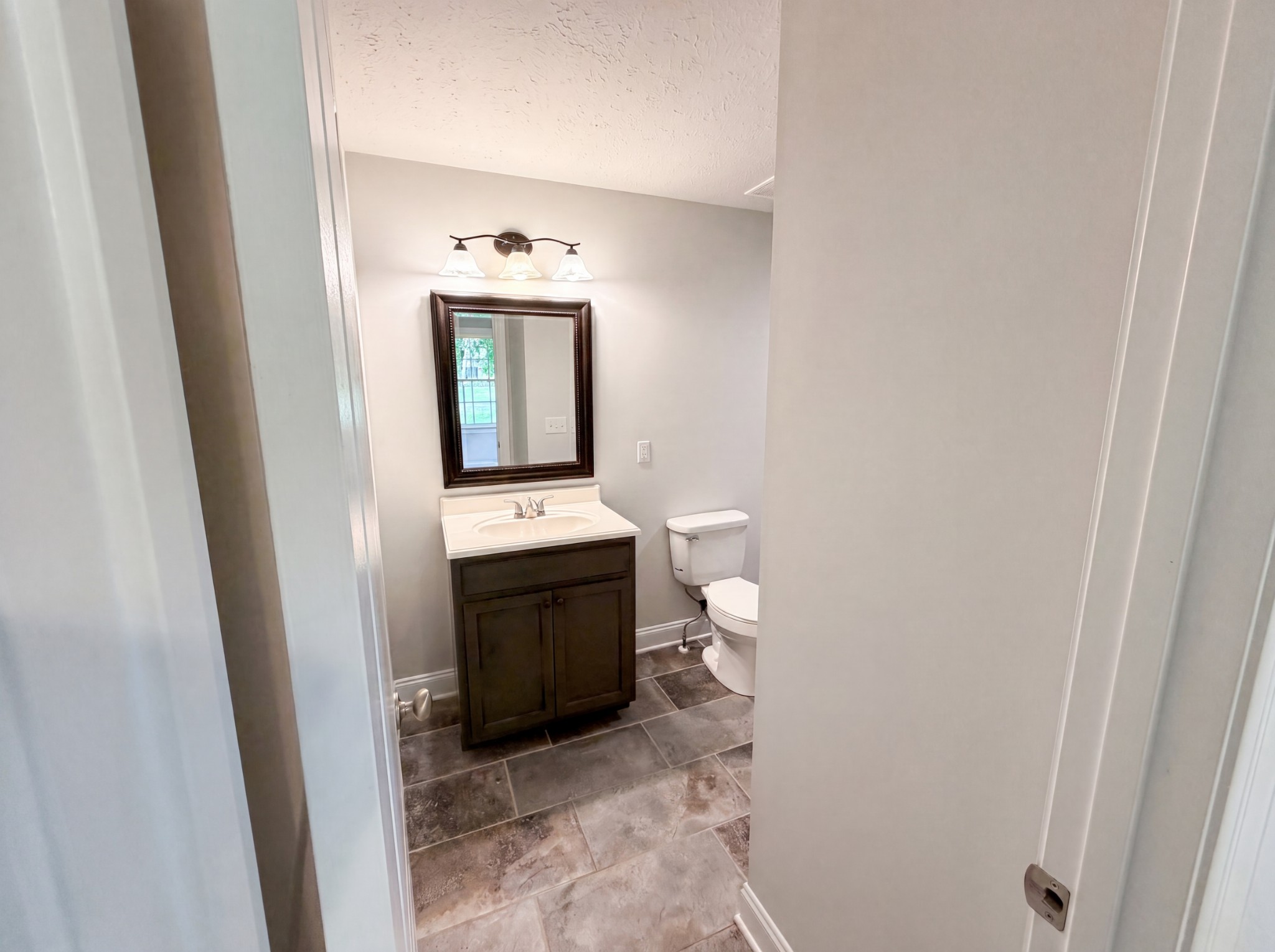 108 Lemont Ln Property Photo 18