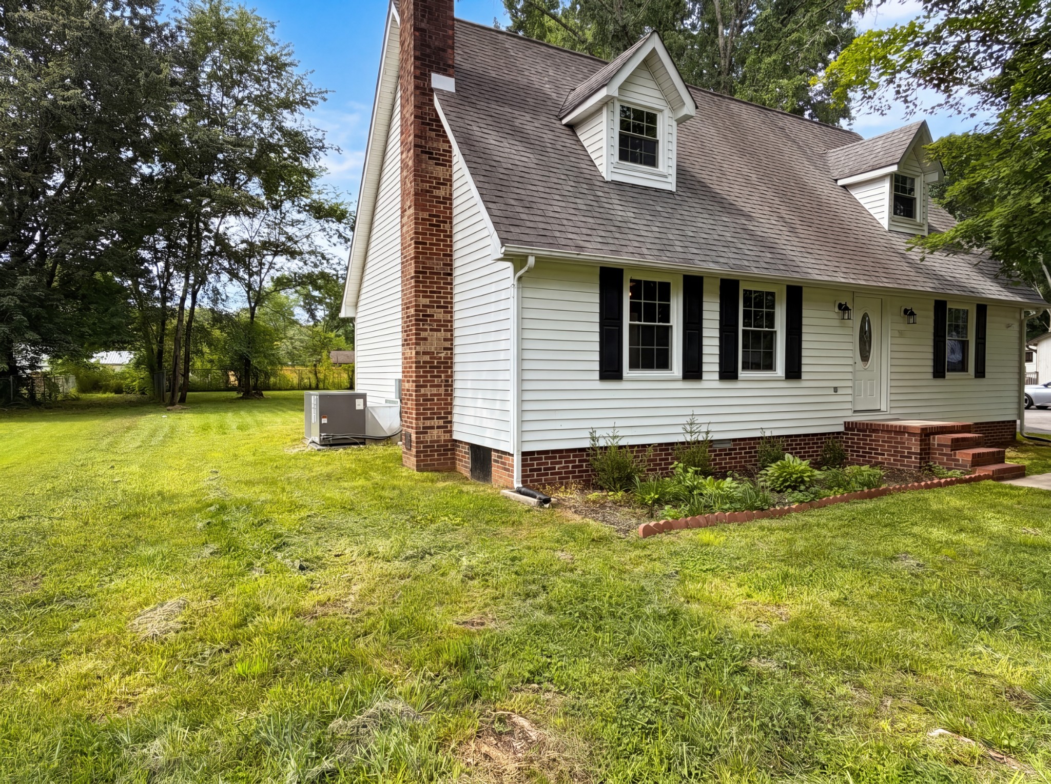 108 Lemont Ln Property Photo 20