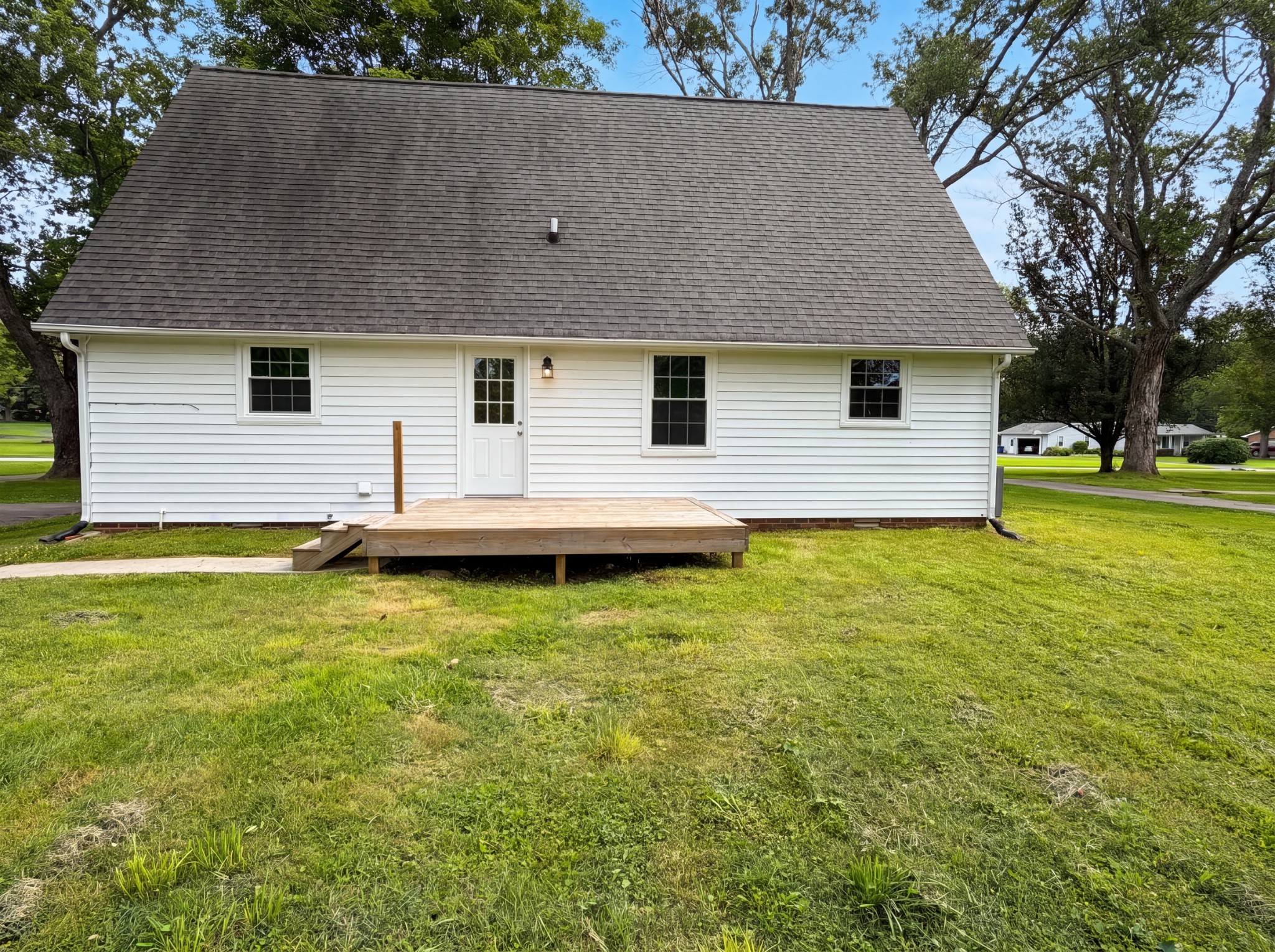 108 Lemont Ln Property Photo 22