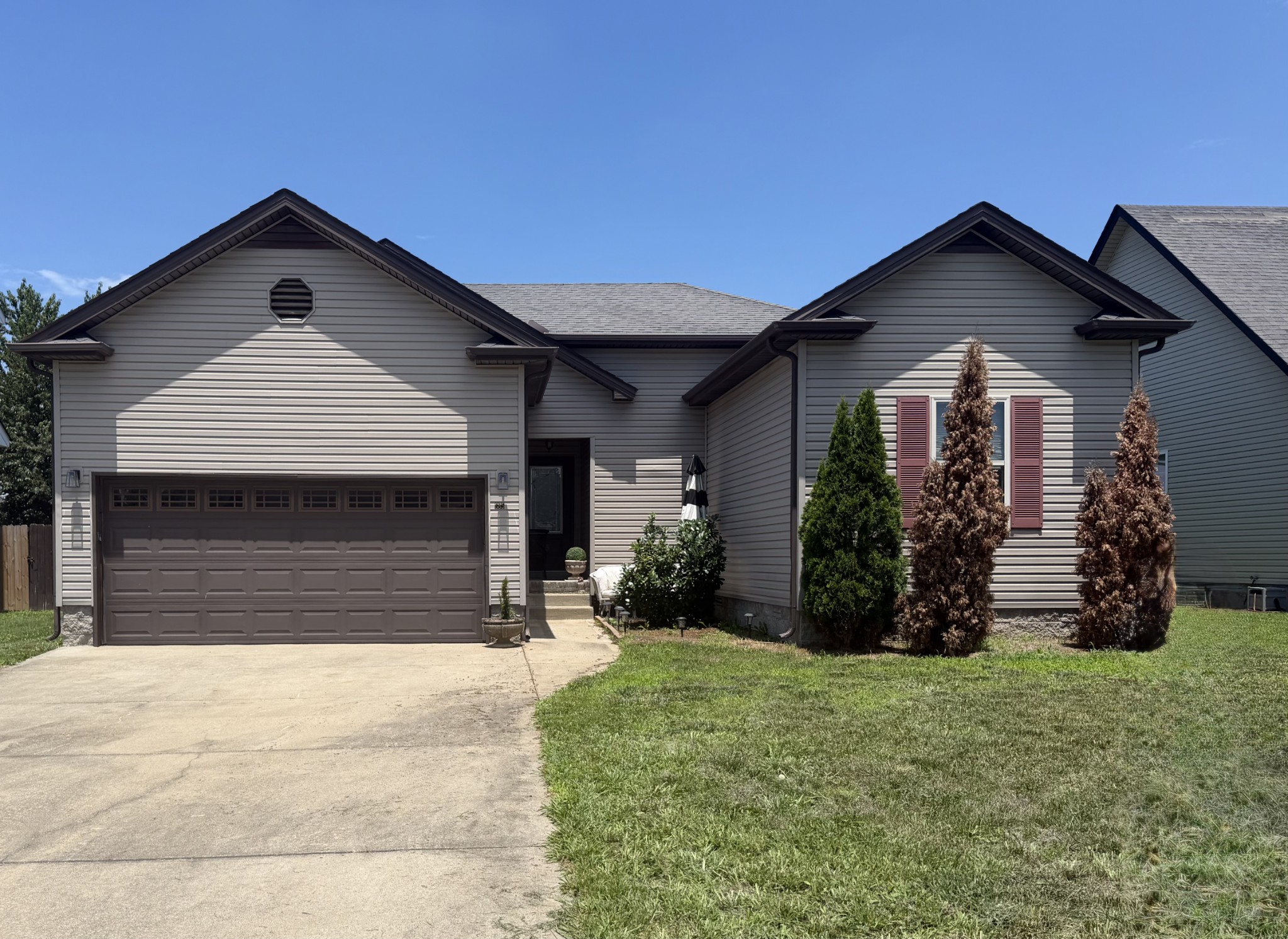 685 Fox Hound Dr Property Photo 1