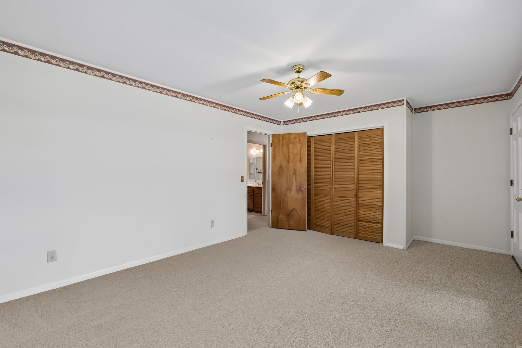 708 Hickory St Property Photo 28