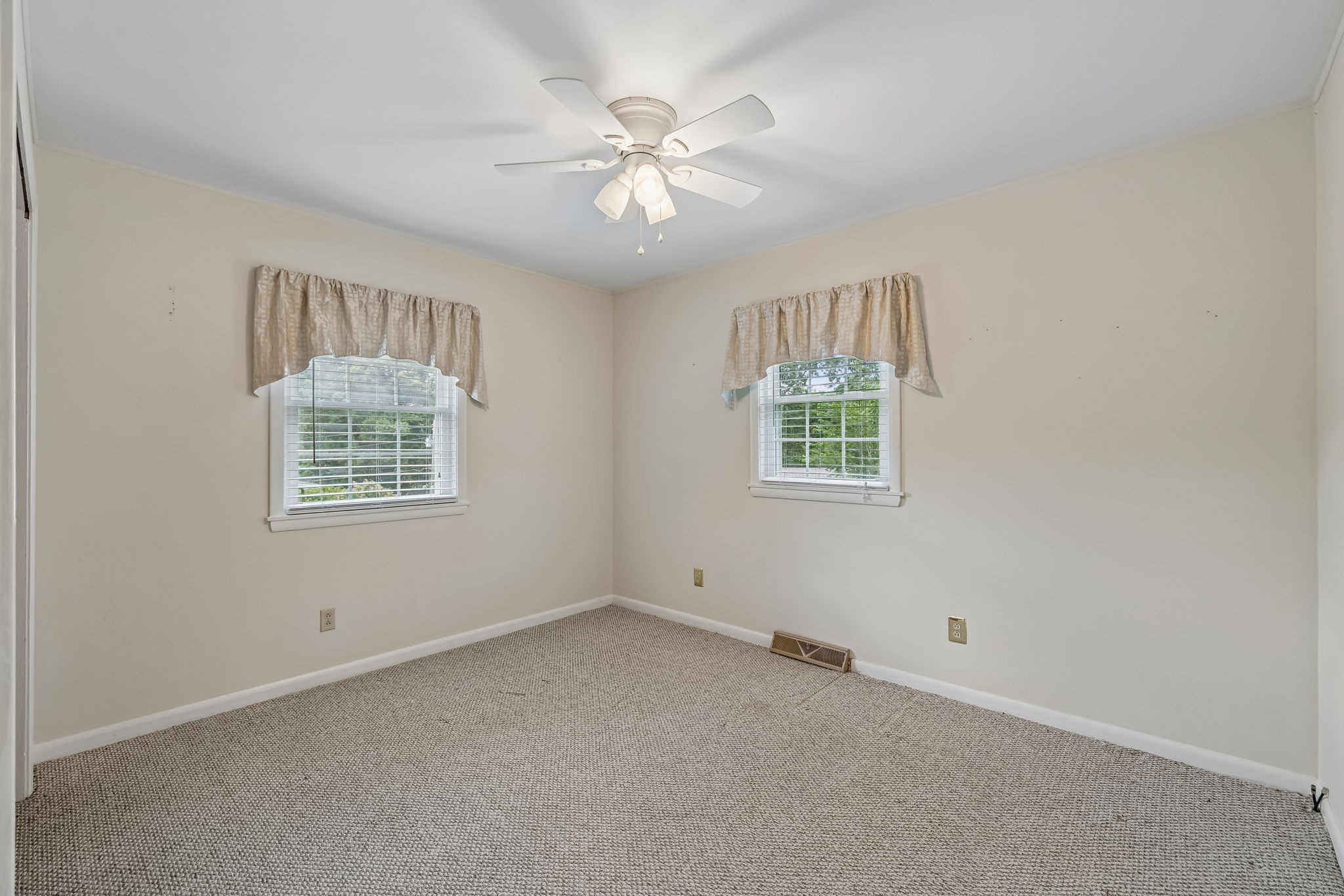 708 Hickory St Property Photo 35