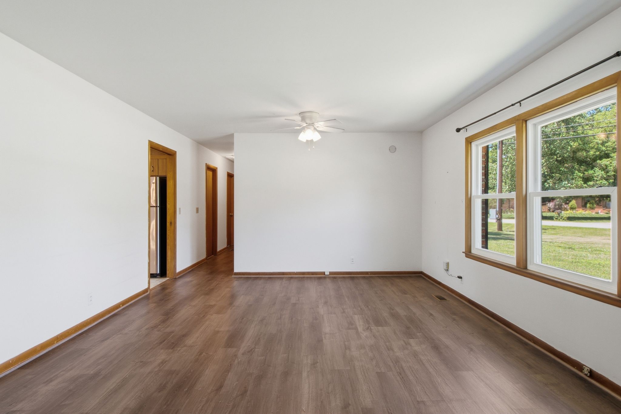 202 Derby Ln Property Photo 5