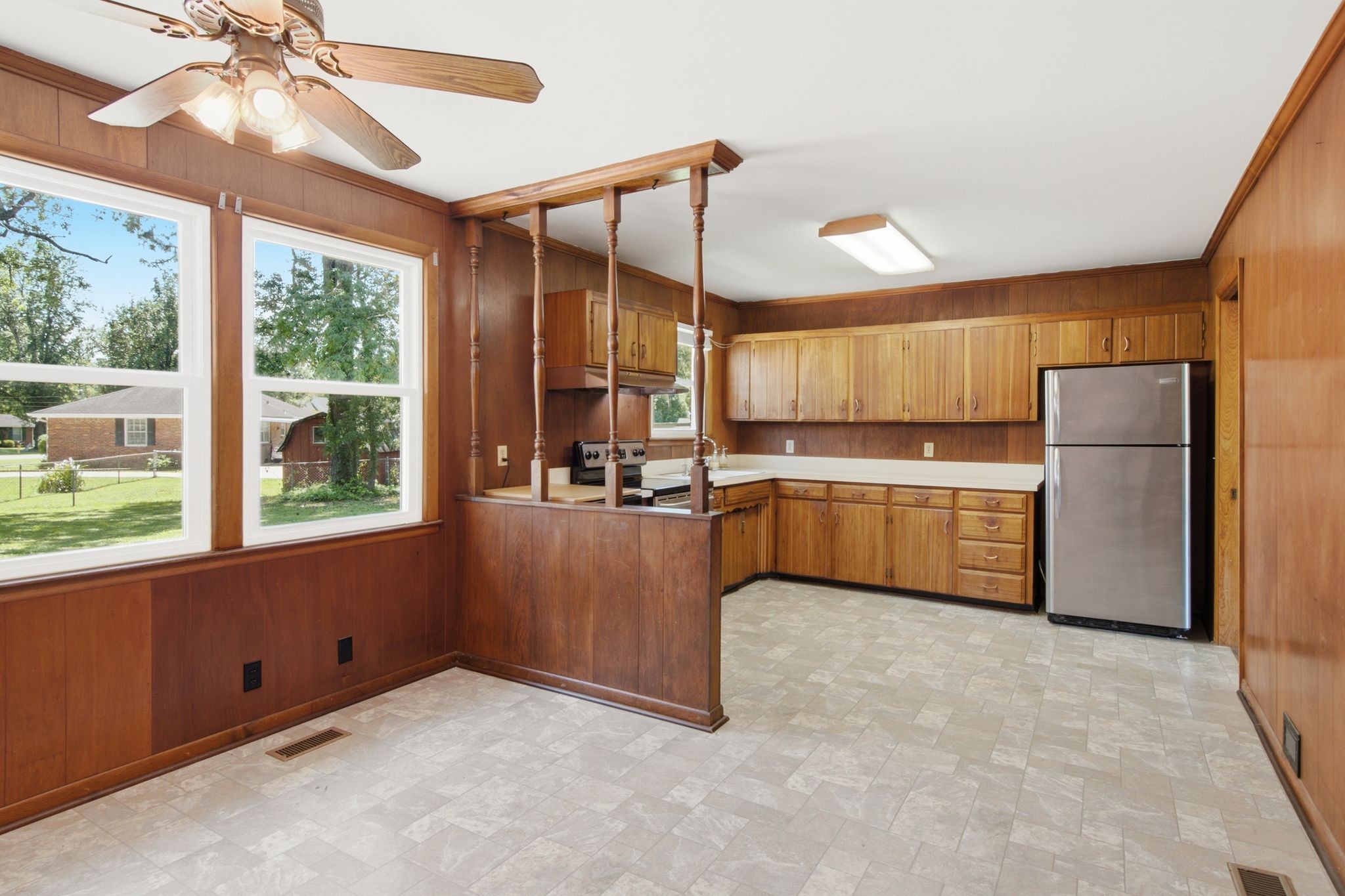 202 Derby Ln Property Photo 17