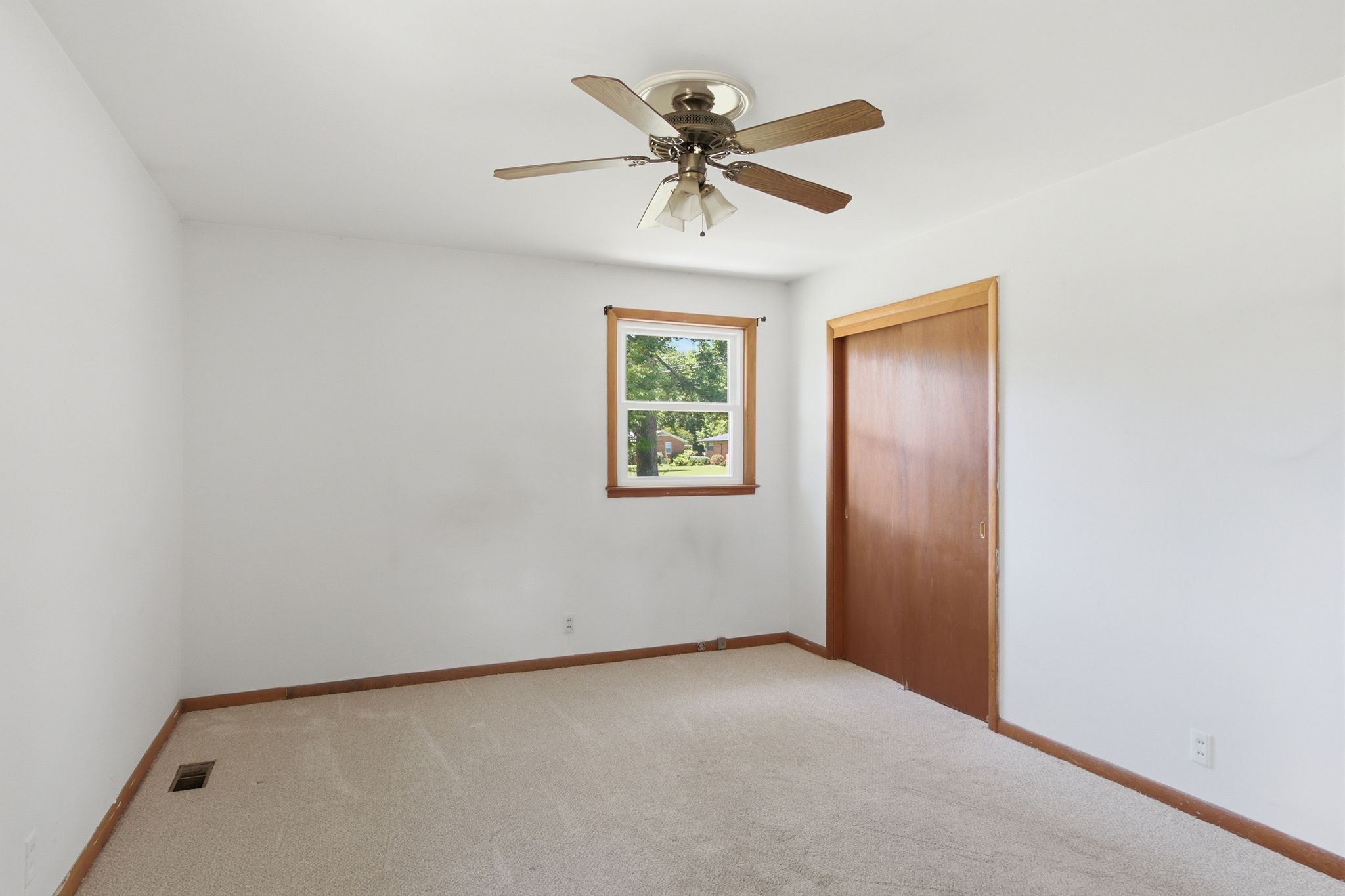 202 Derby Ln Property Photo 19