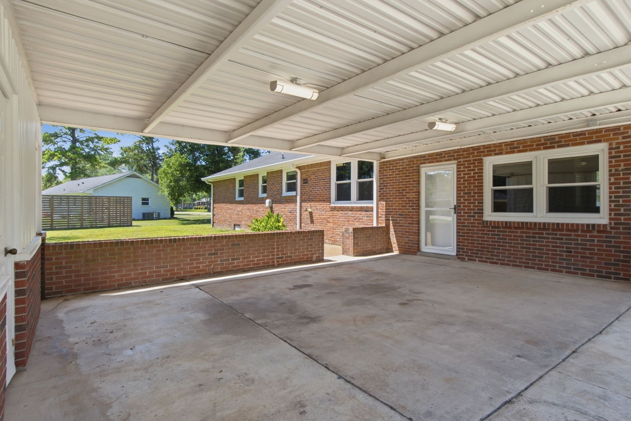 202 Derby Ln Property Photo 23
