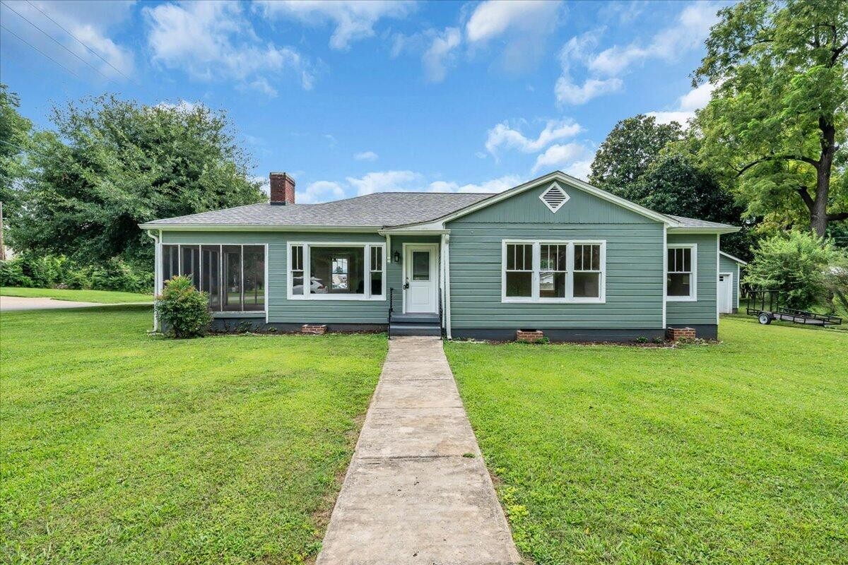 601 Laurel Avenue Property Photo 1