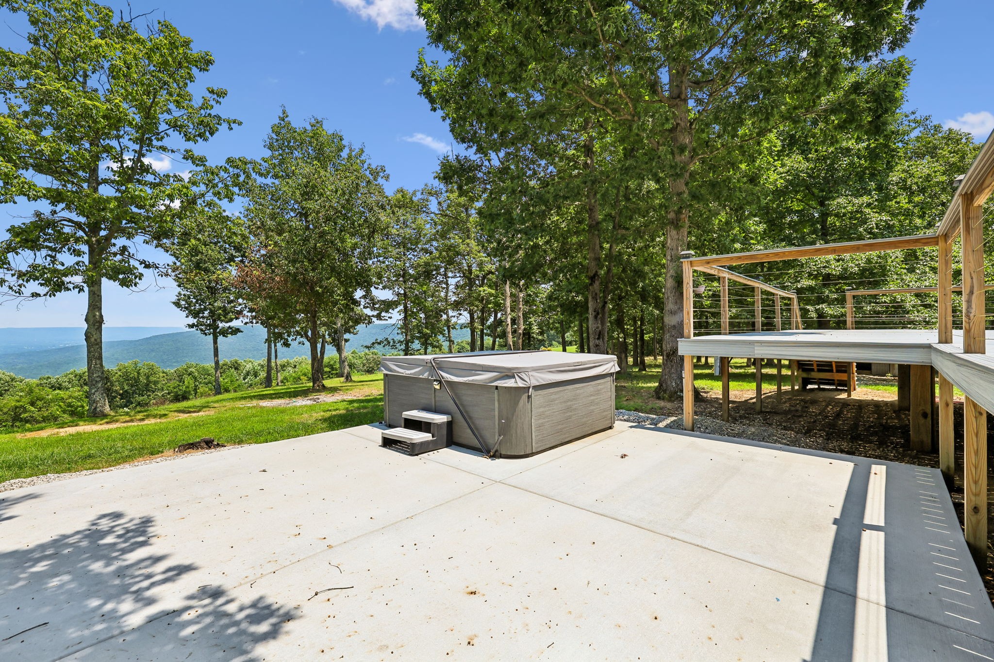 231 Point Dr Property Photo 55