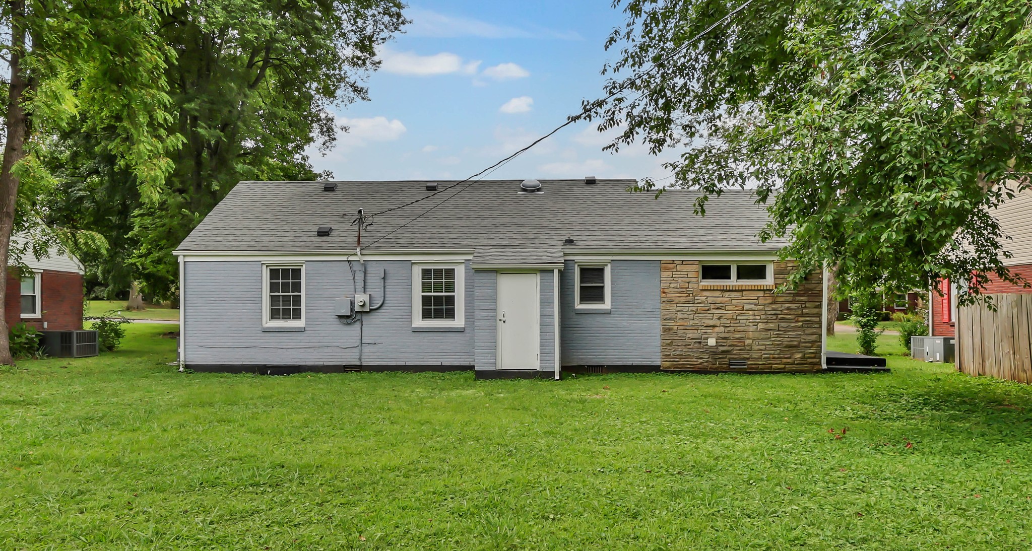 135 N Meadow Dr Property Photo 23