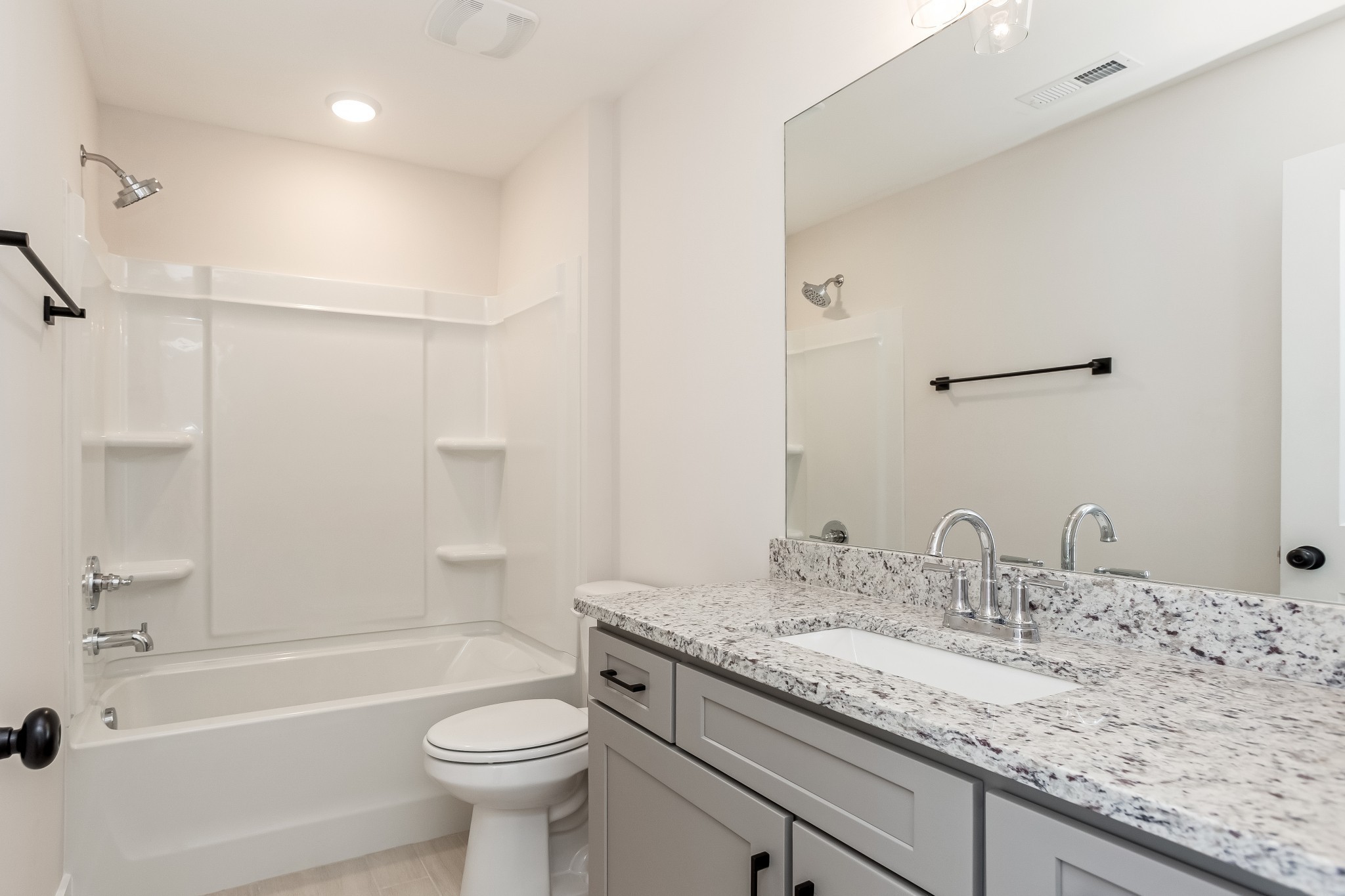 323 Jasmine Park Property Photo 25
