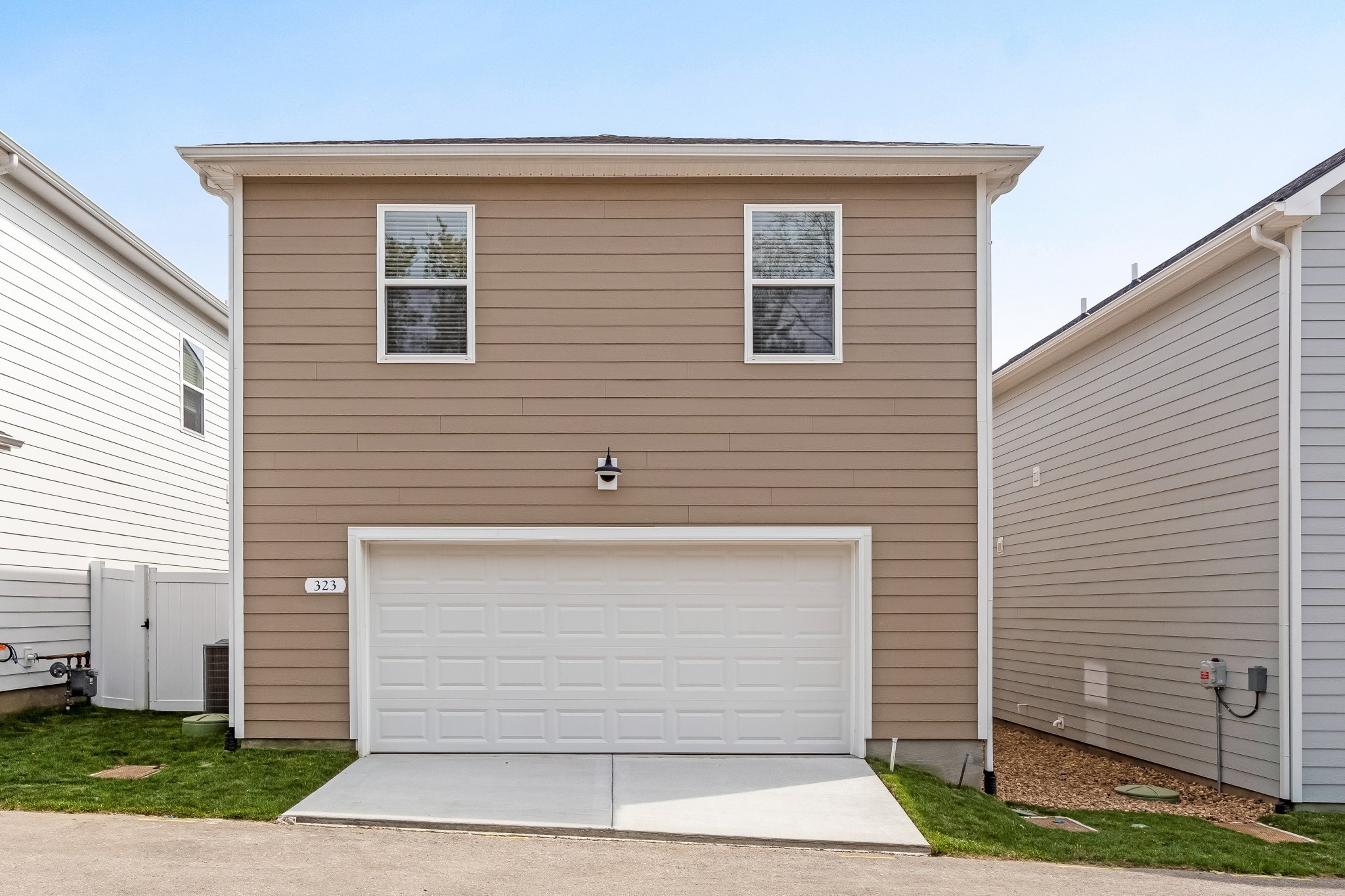 323 Jasmine Park Property Photo 29