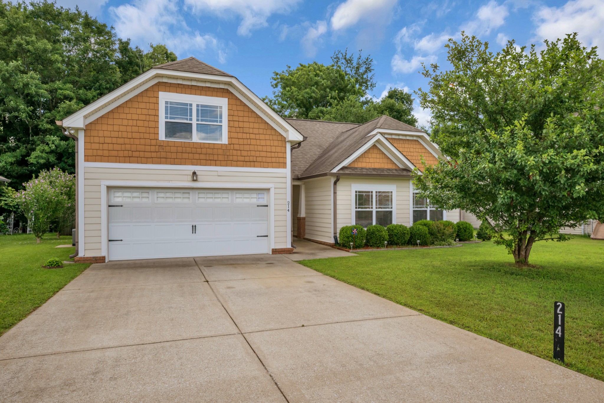 214 Wyburn Pl Property Photo 1