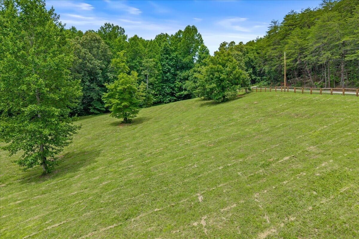 34 Springwater Run Property Photo 6
