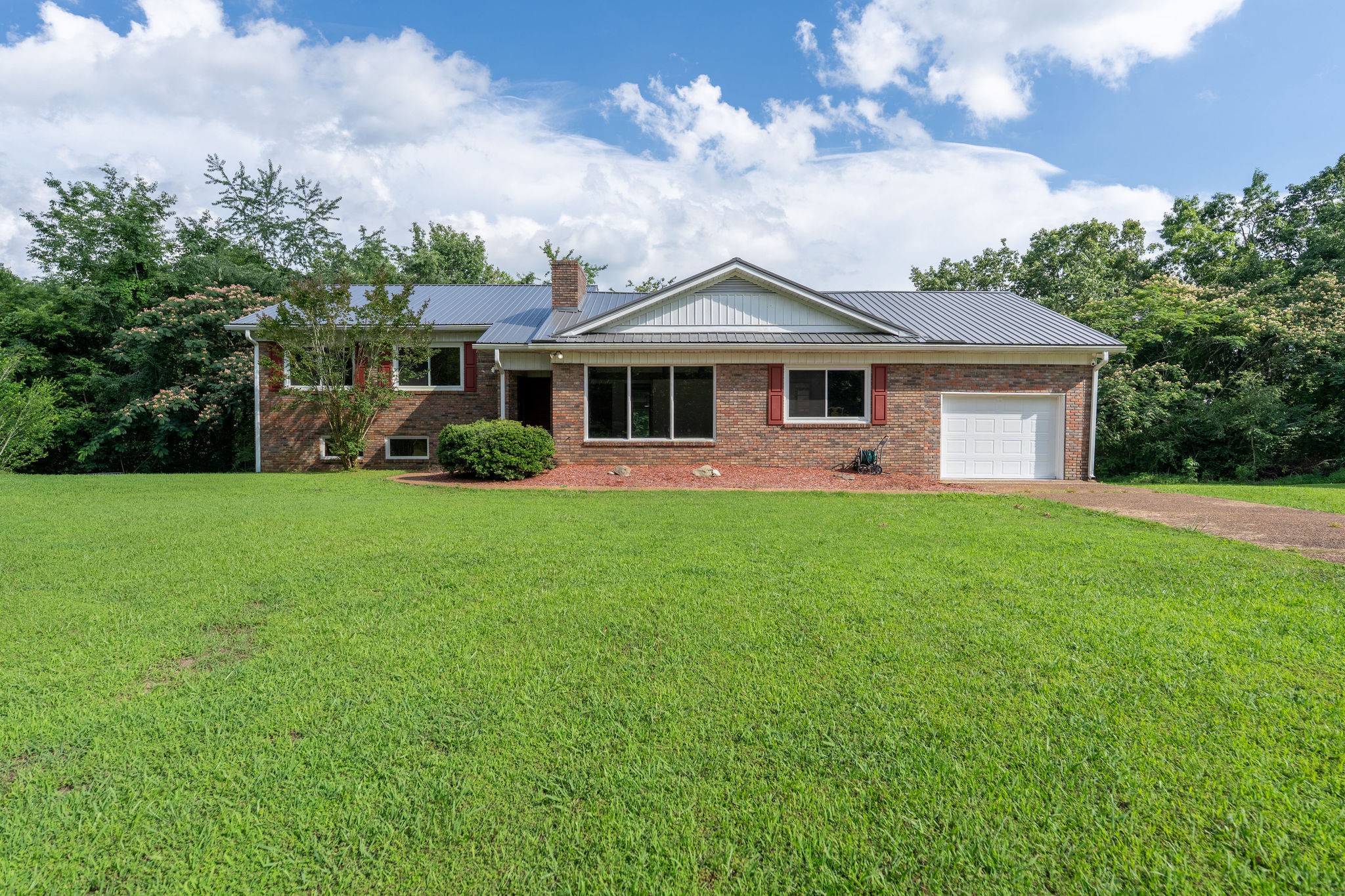 159 Mindy Dr Property Photo 2
