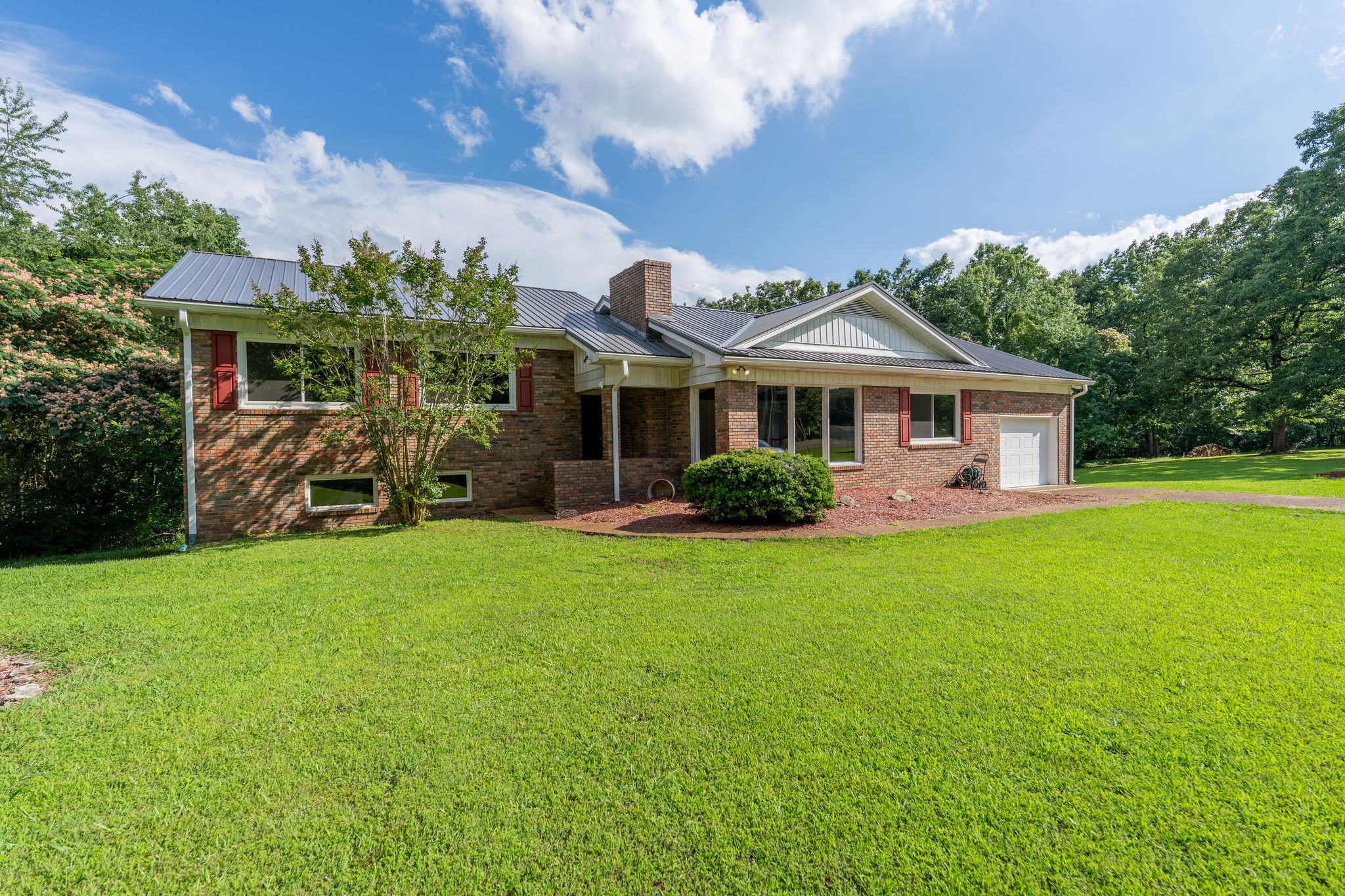 159 Mindy Dr Property Photo 5